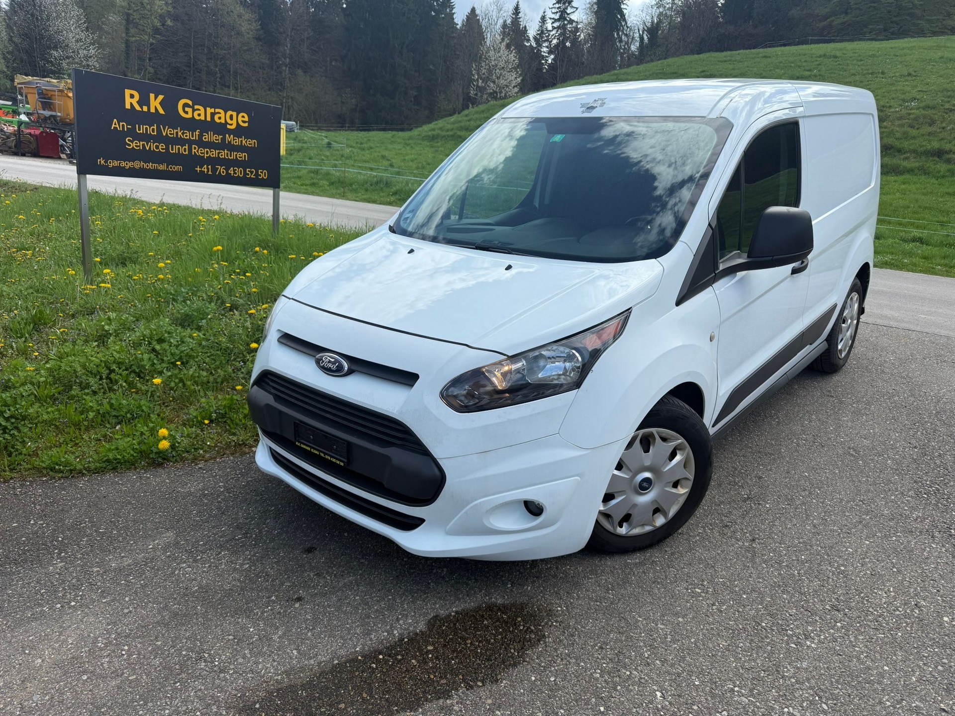 FORD Transit Connect Van T200 1.0 EcoBoost Ambiente-image-0
