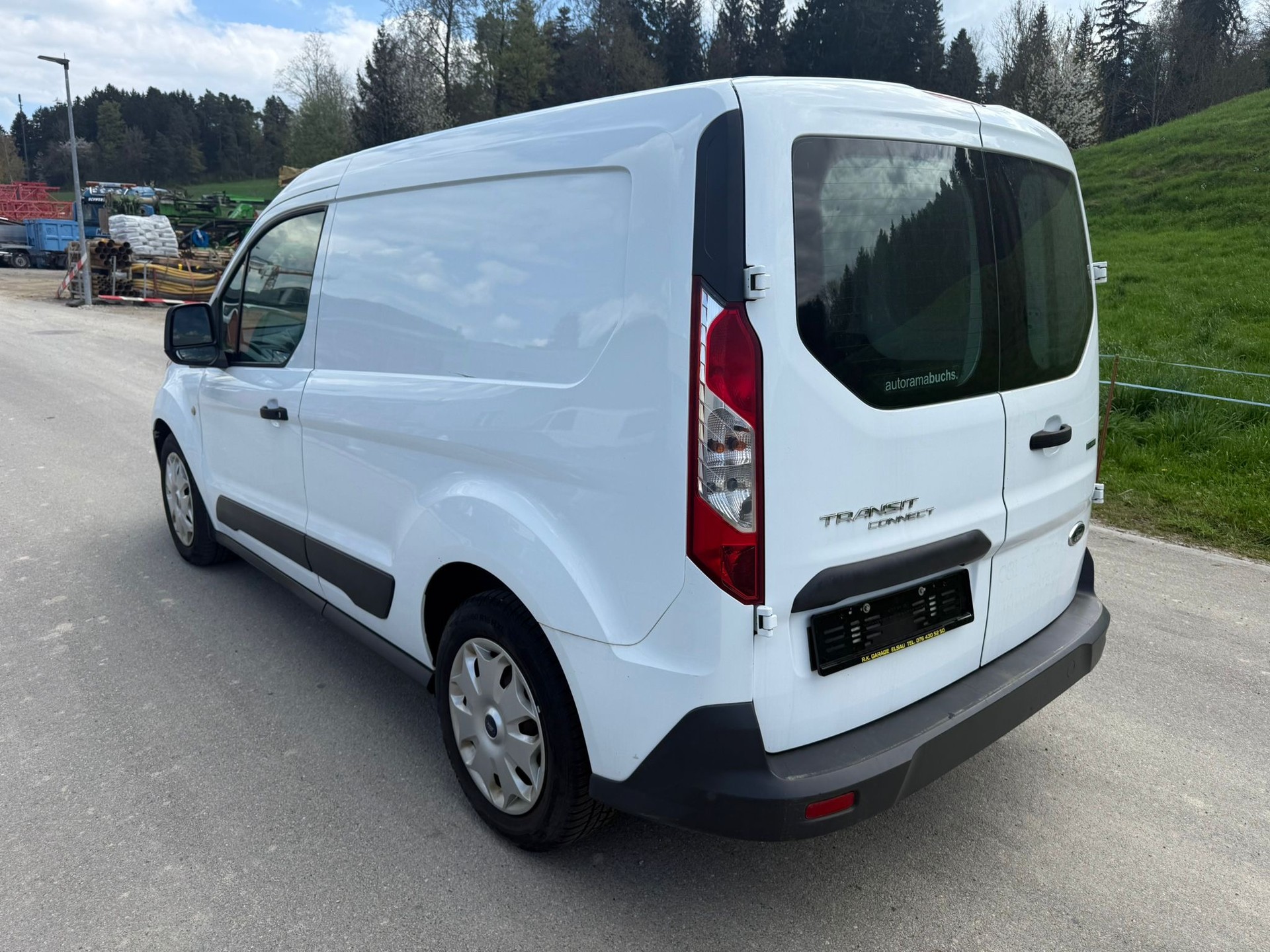 FORD Transit Connect Van T200 1.0 EcoBoost Ambiente-image-4