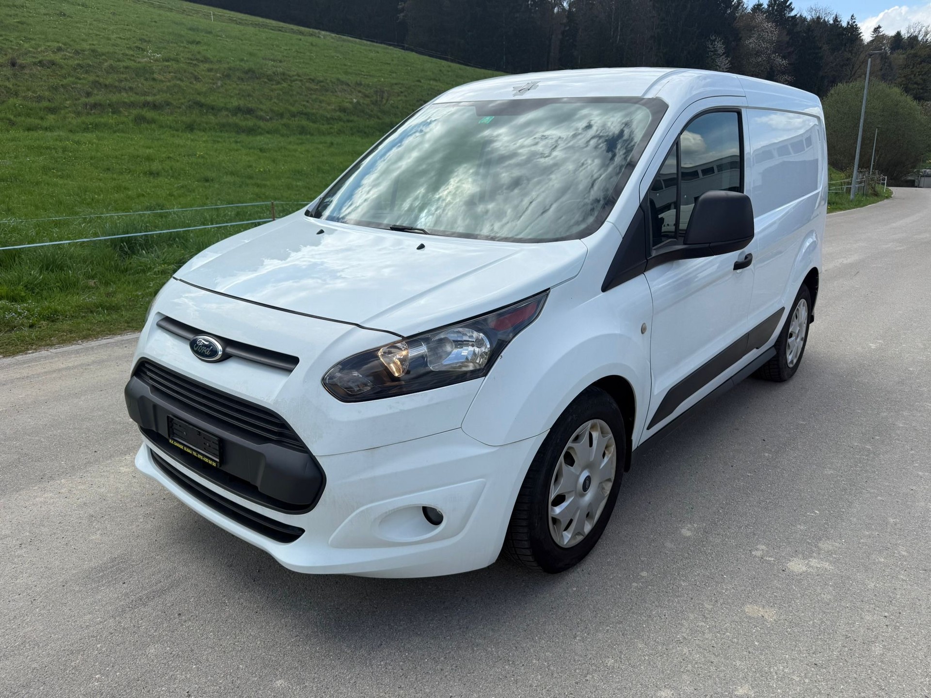 FORD Transit Connect Van T200 1.0 EcoBoost Ambiente-image-2