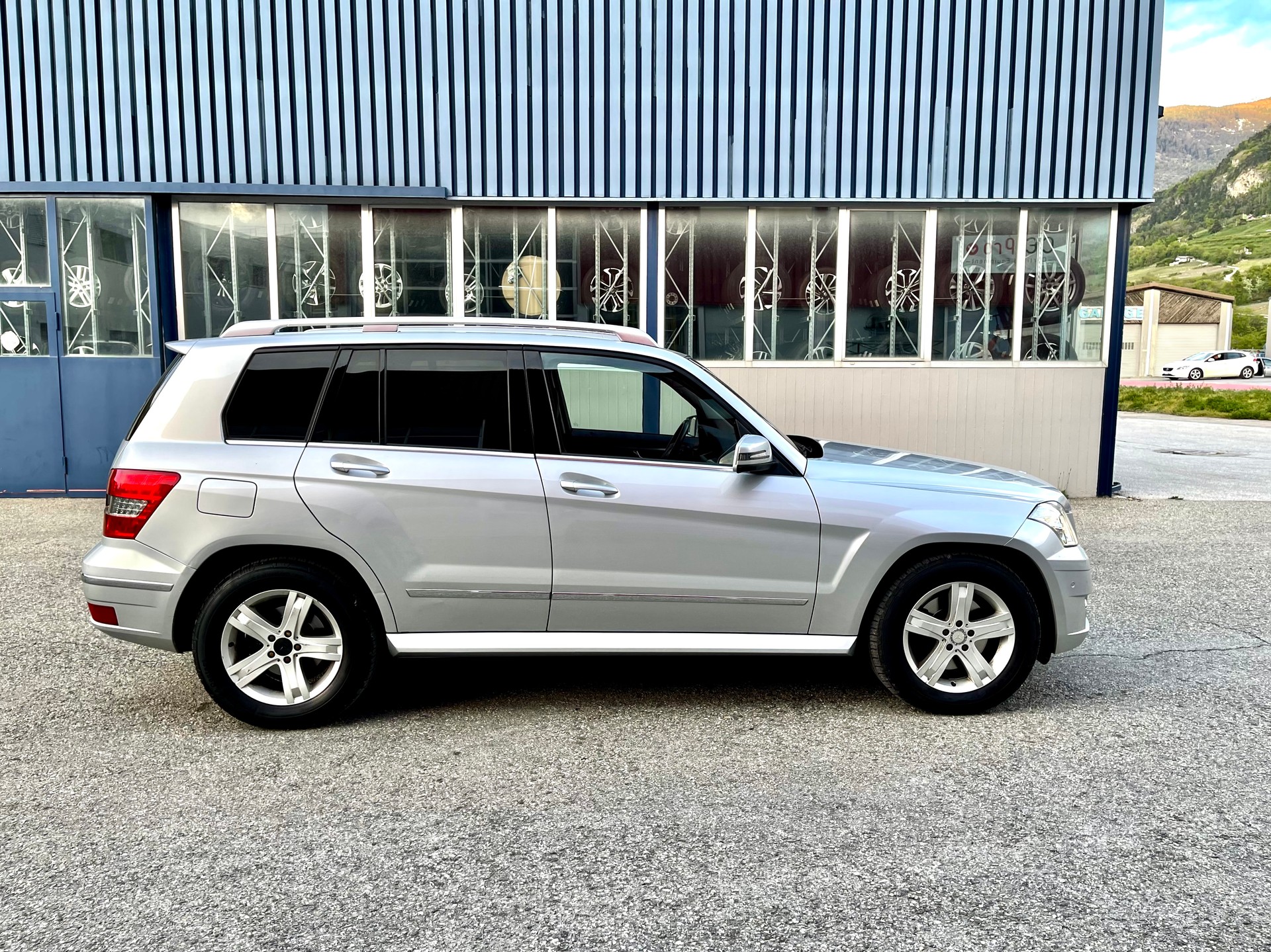 MERCEDES-BENZ GLK 350 CDI (320 CDI) 4Matic 7G-Tronic-image-4