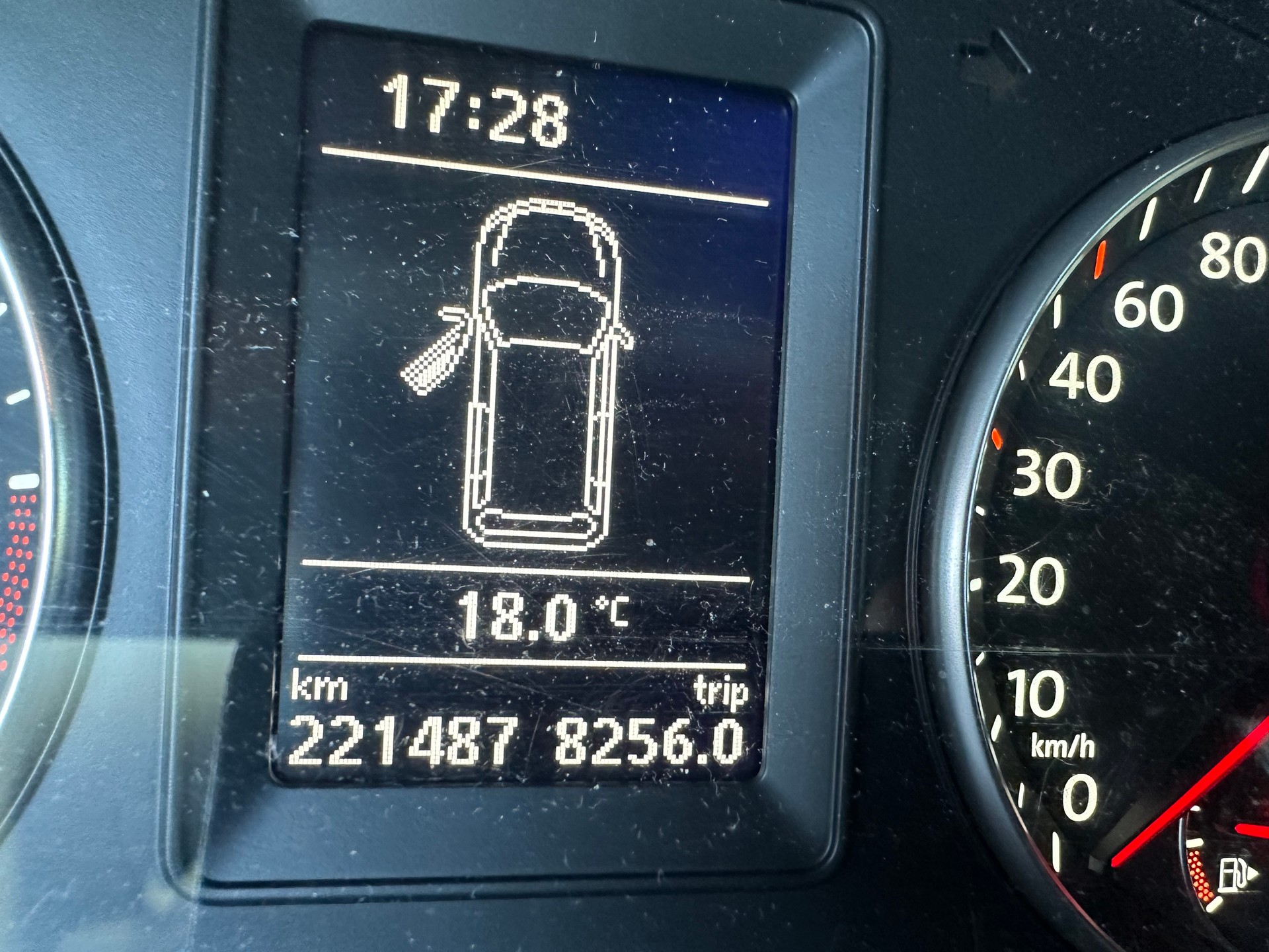 VW Touran 1.6 TDI Trendline-image-5