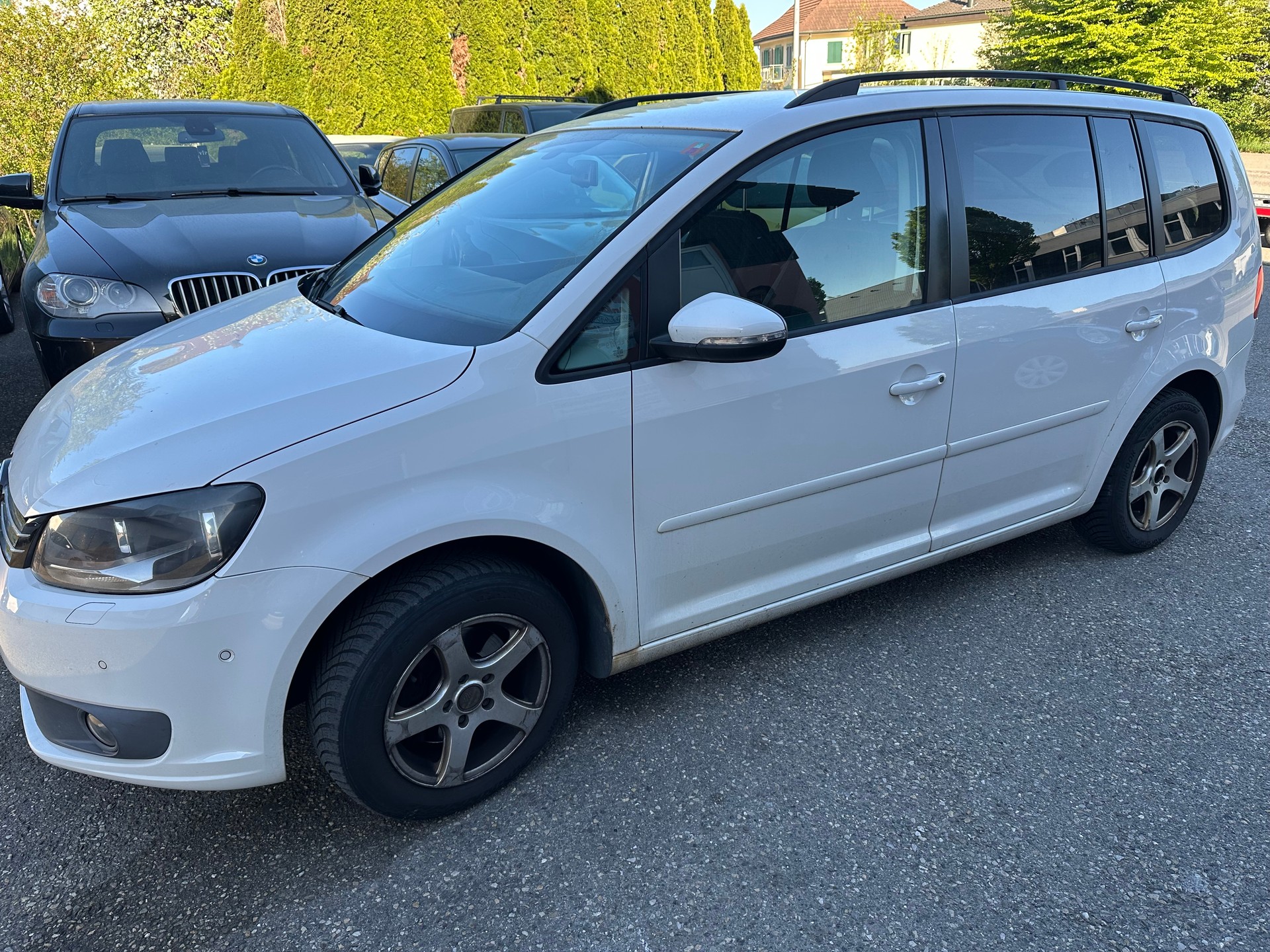 VW Touran 1.6 TDI Trendline-image-1