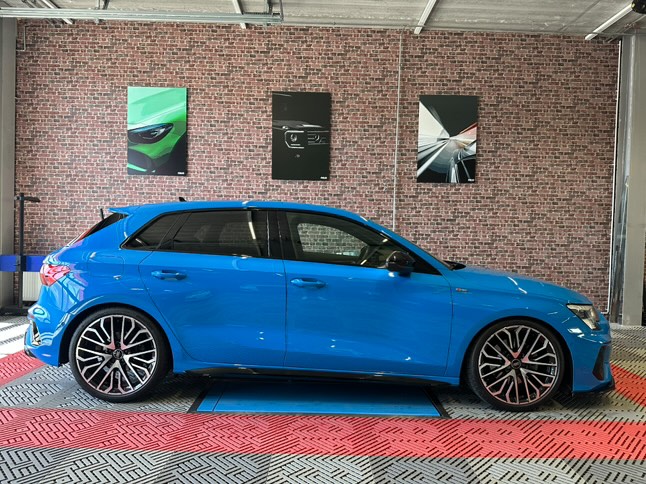 AUDI A3 Sportback 40 TFSI S line quattro S-tronic-image-4