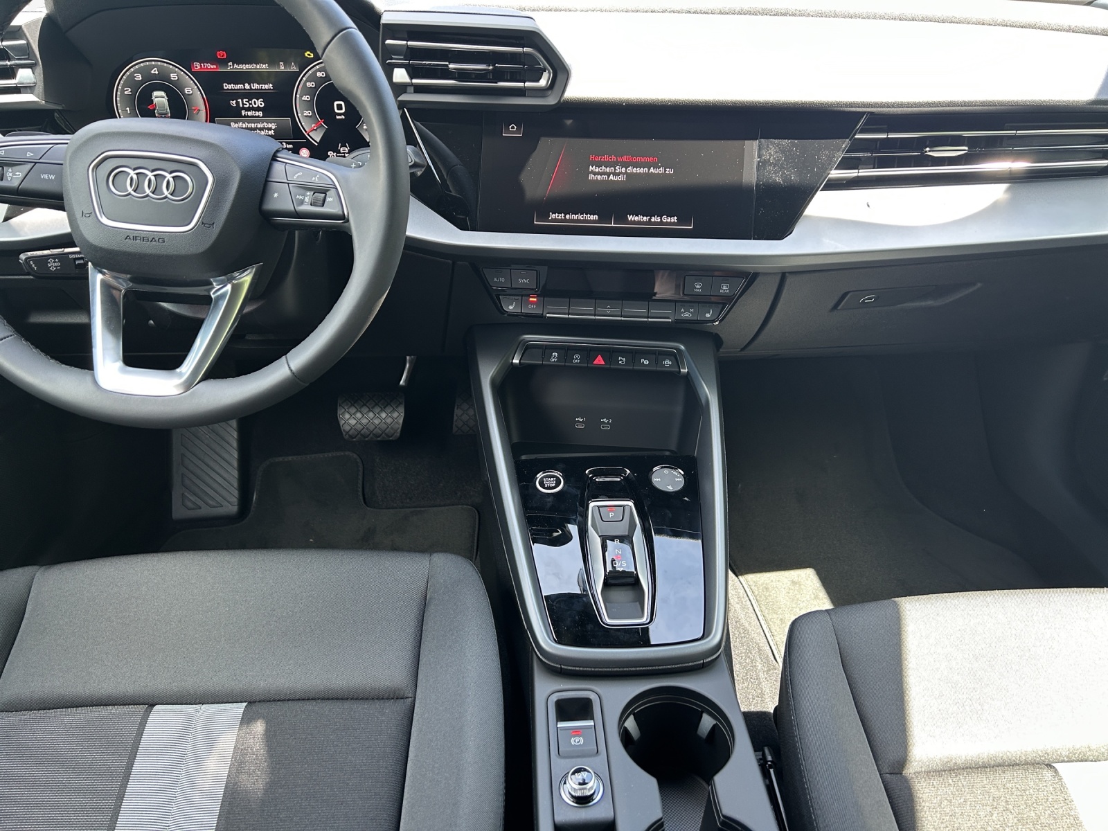 AUDI A3 Sportback TFSI 110 kW Attraction S tronic-image-10