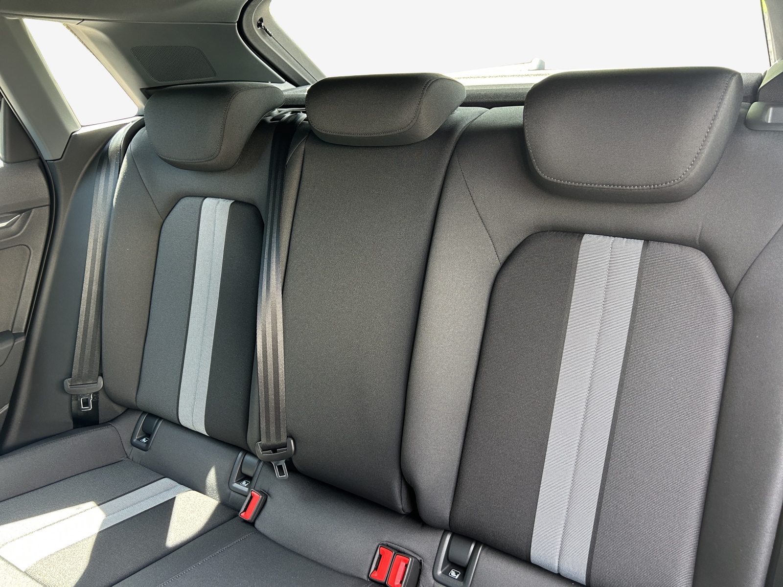 AUDI A3 Sportback TFSI 110 kW Attraction S tronic-image-11