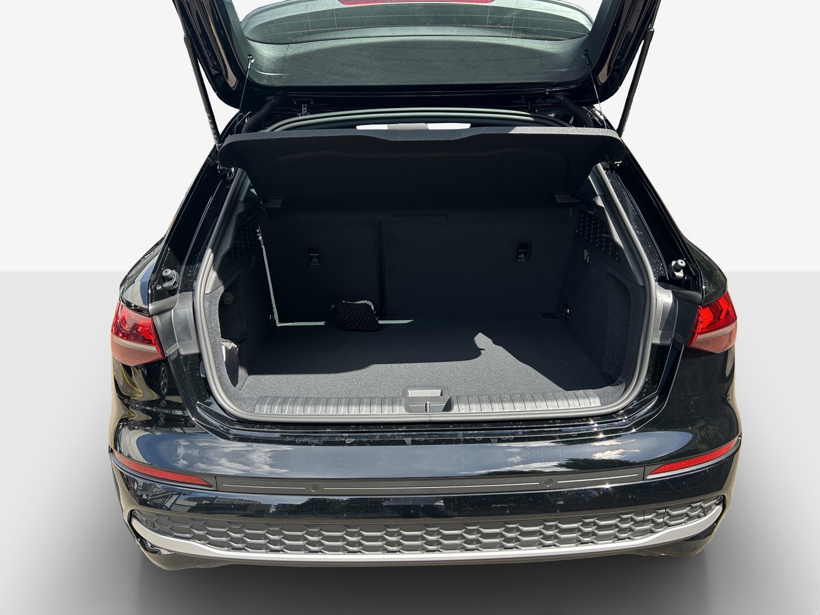 AUDI A3 Sportback TFSI 110 kW Attraction S tronic-image-12