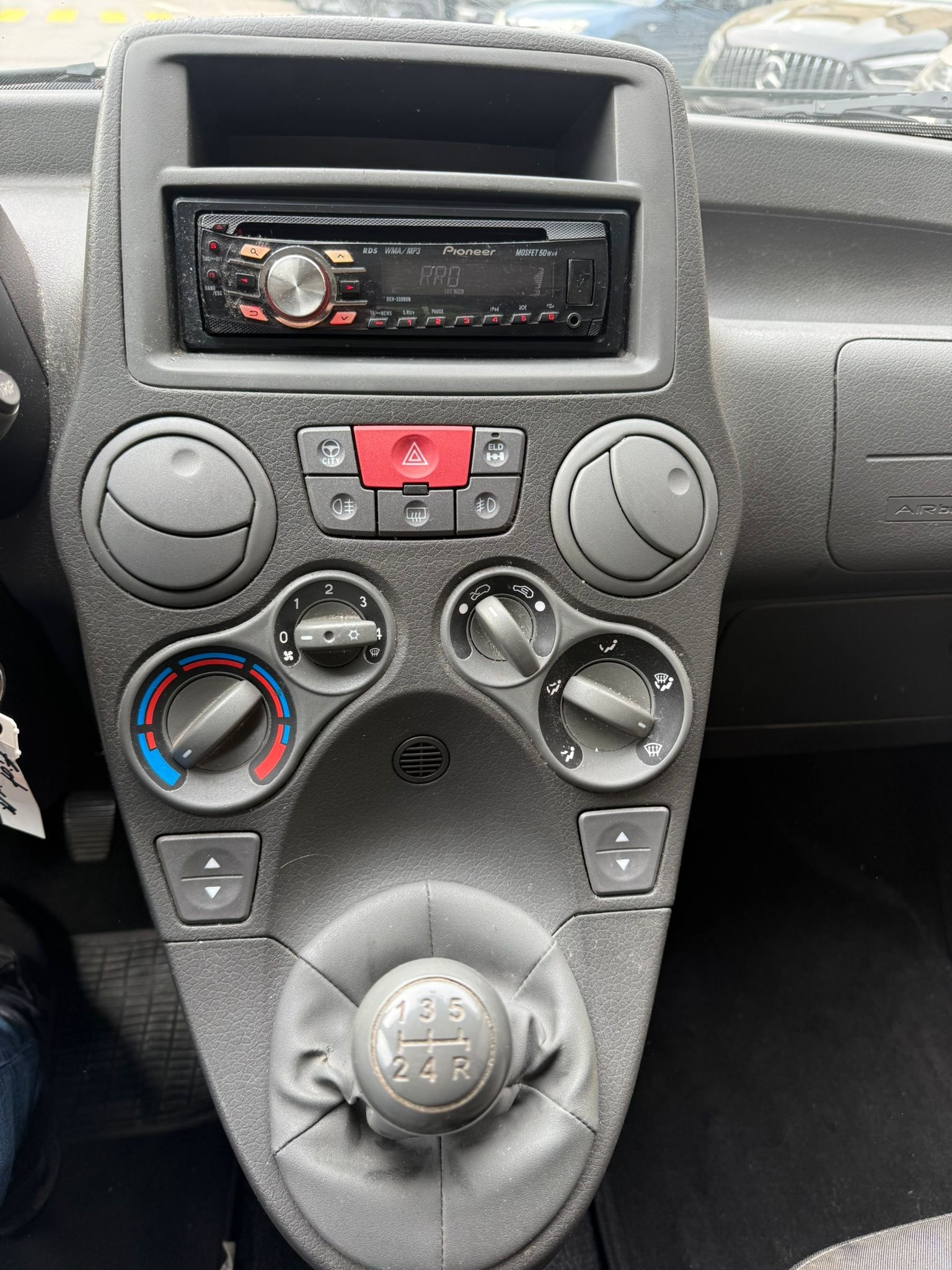 FIAT Panda 1.3 16V JTD Climbing 4x4-image-7