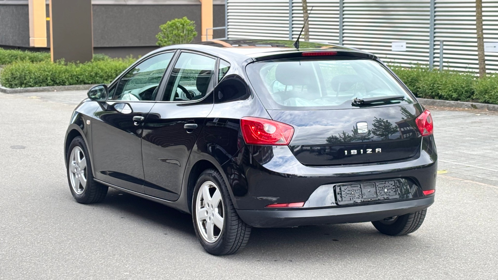 SEAT Ibiza 1.4 Reference-image-3