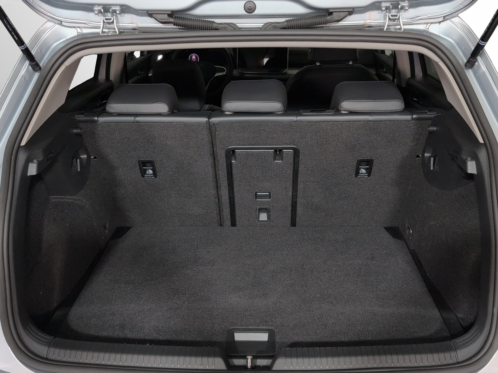 VW Golf 1.5 e TSI mHEV United DSG-image-14
