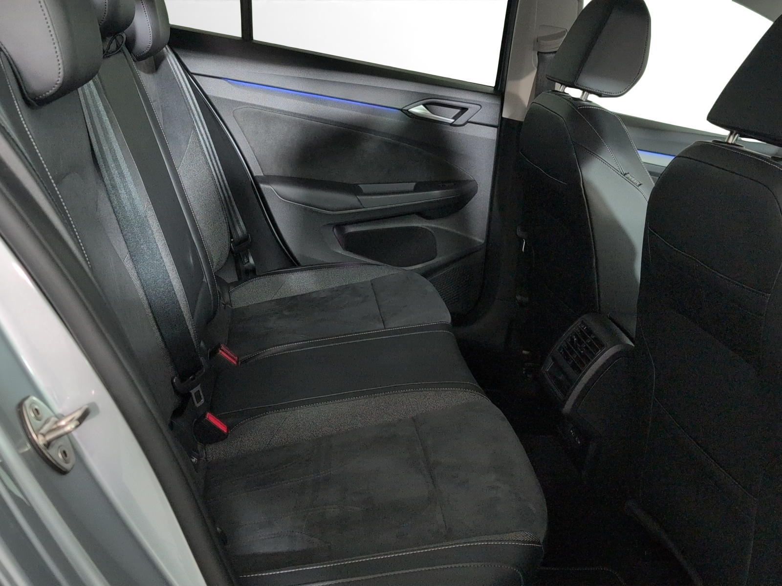 VW Golf 1.5 e TSI mHEV United DSG-image-8