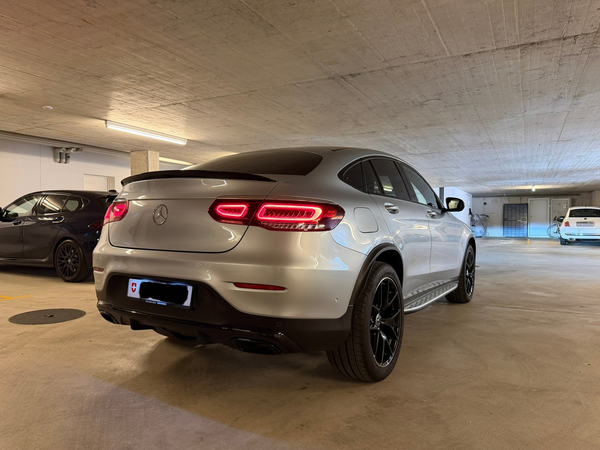 MERCEDES-BENZ GLC 220 d AMG Line 4m-image-2