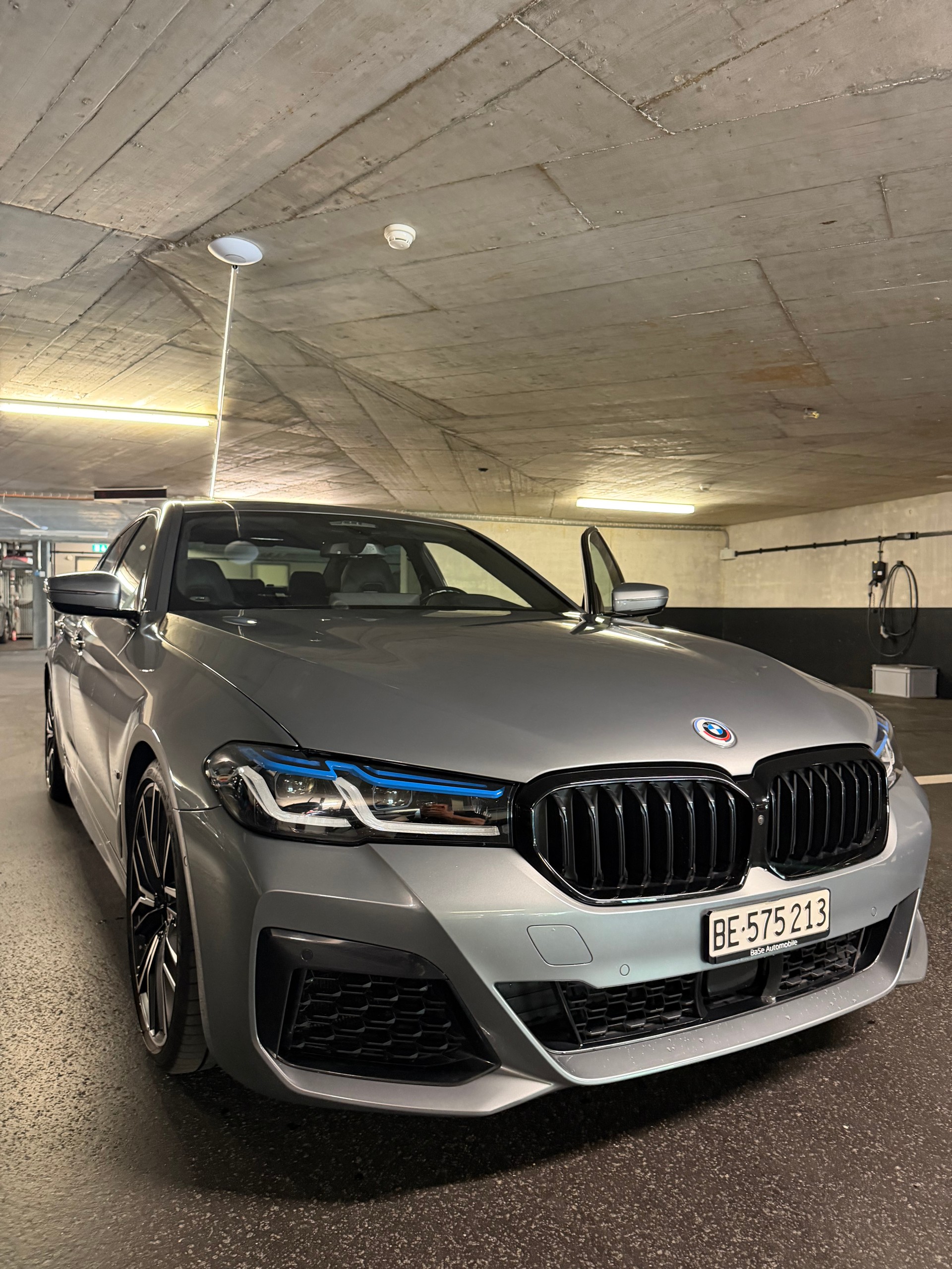 BMW M550i xDrive SAG-image-4