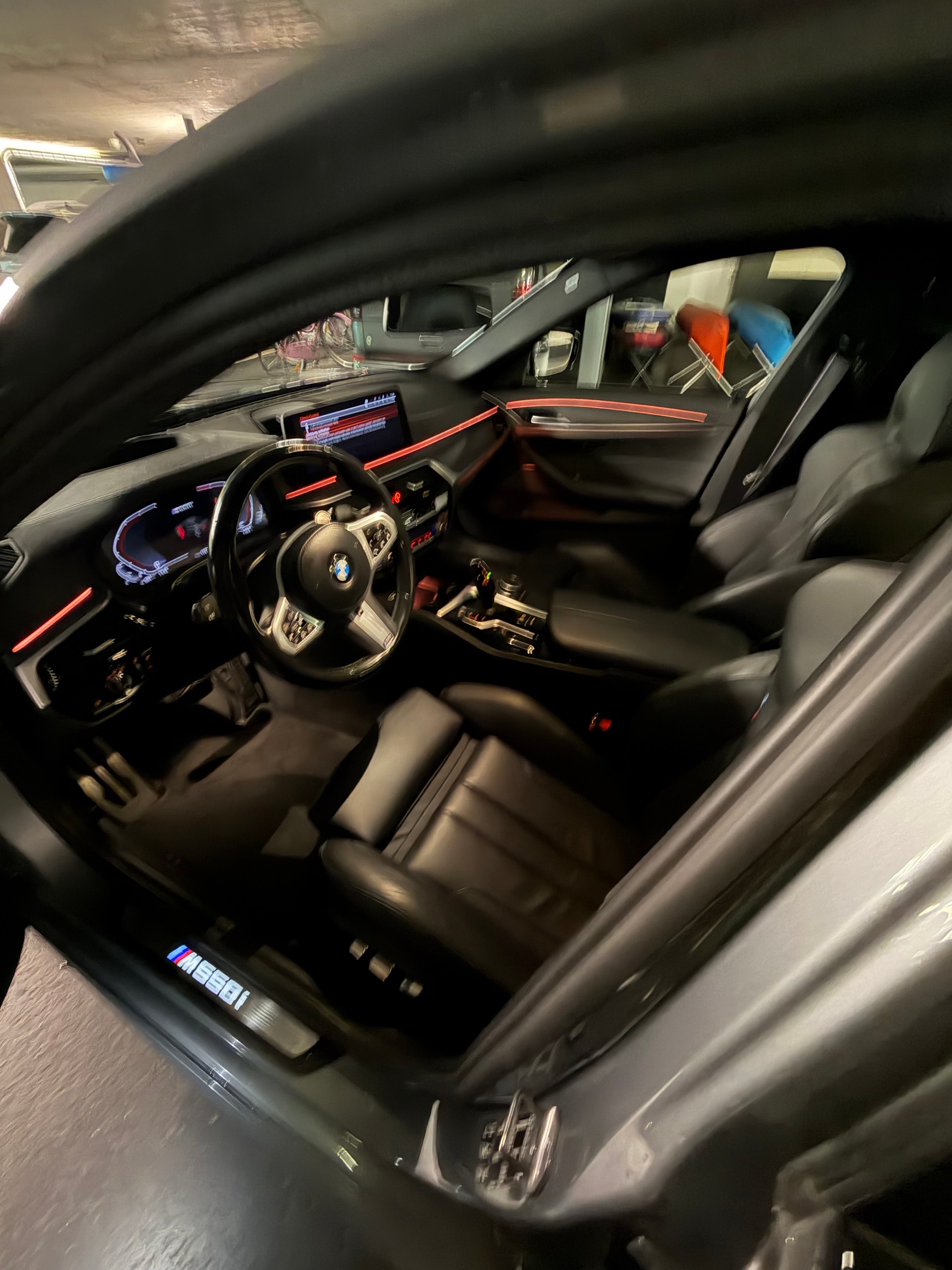 BMW M550i xDrive SAG-image-1