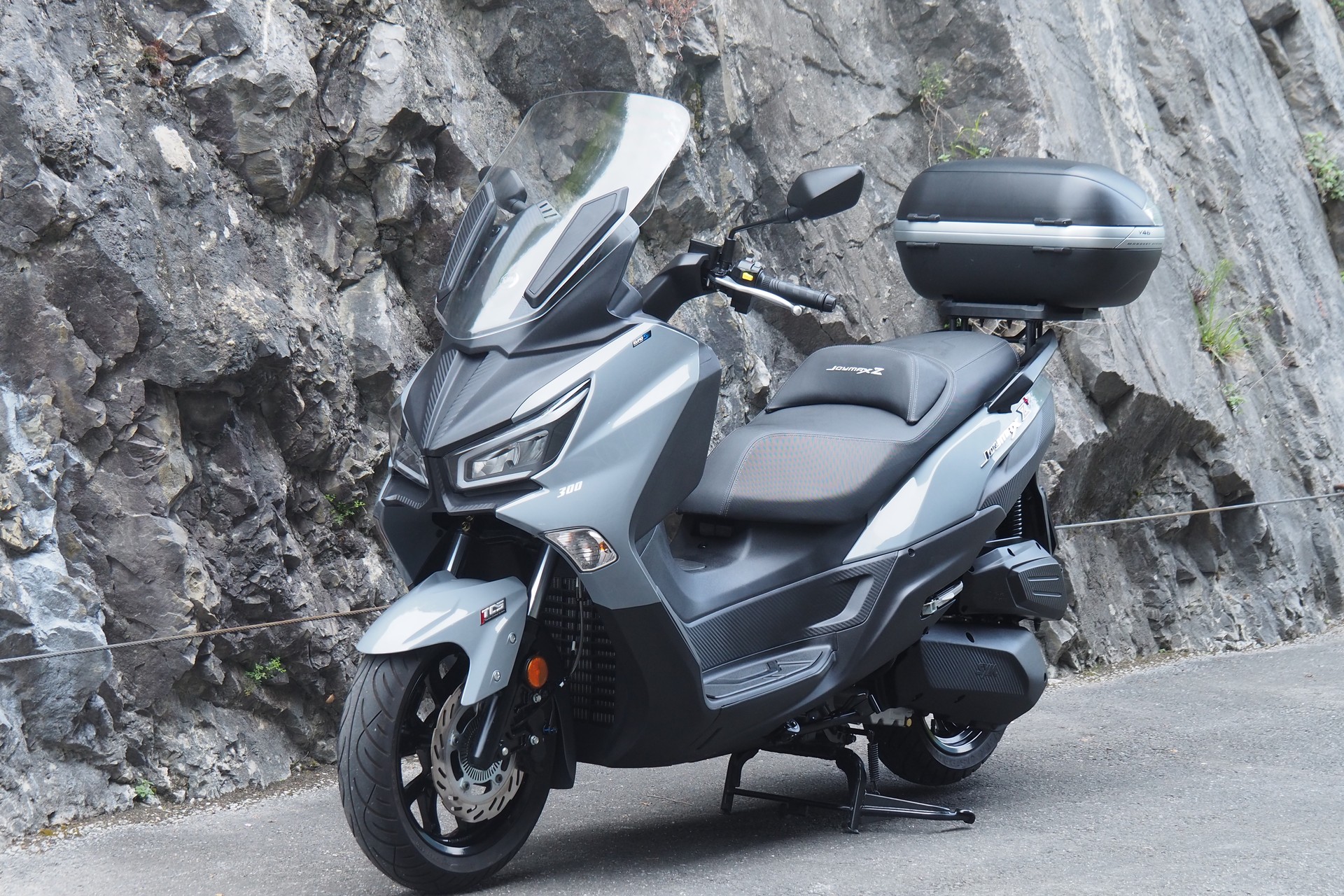 SYM Joymax-Z 300-showroom-element-1