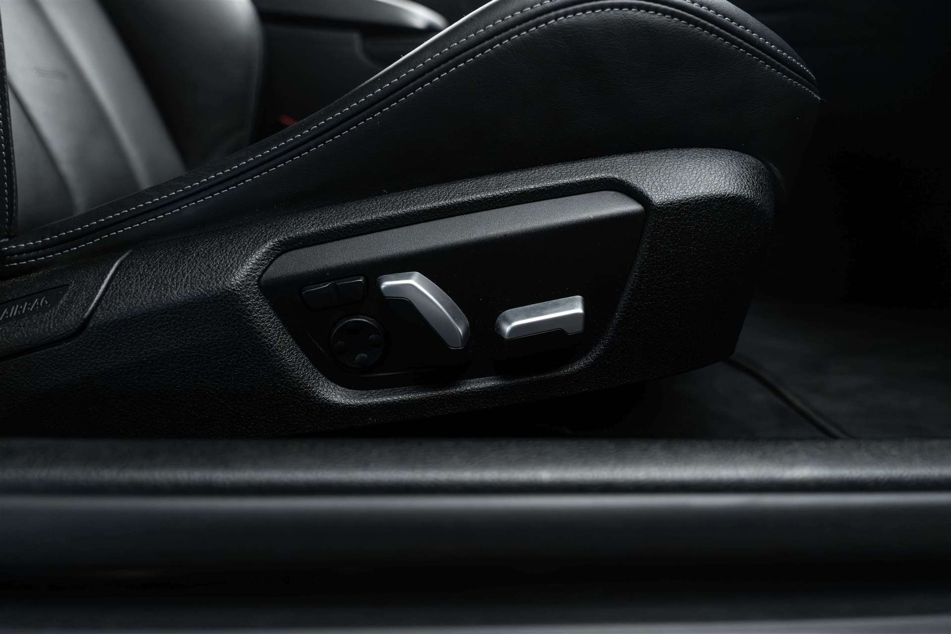 BMW M4 Coupé DKG-image-12