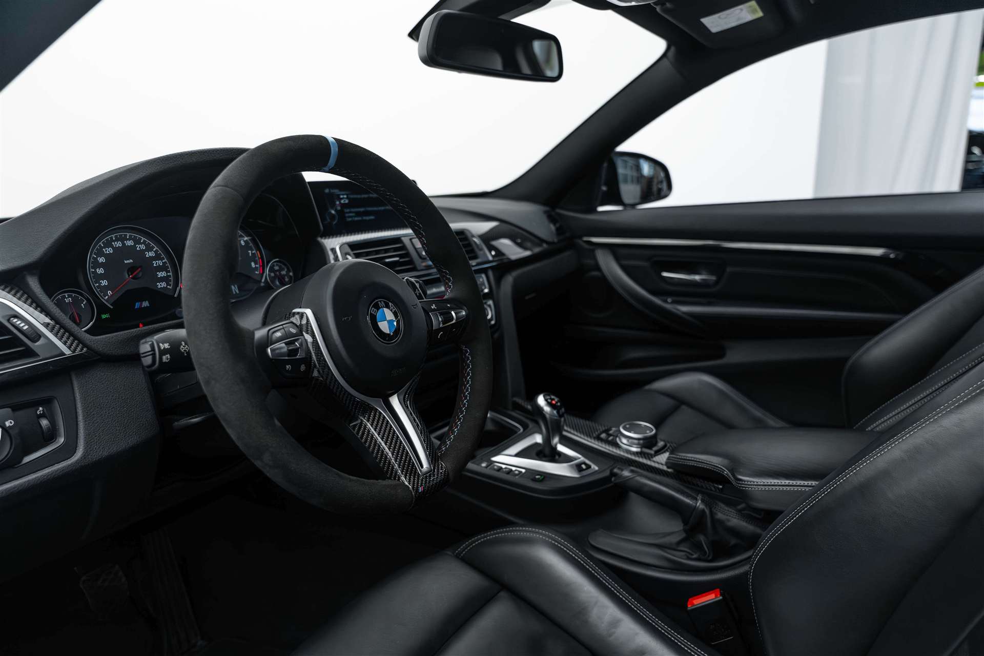 BMW M4 Coupé DKG-image-7