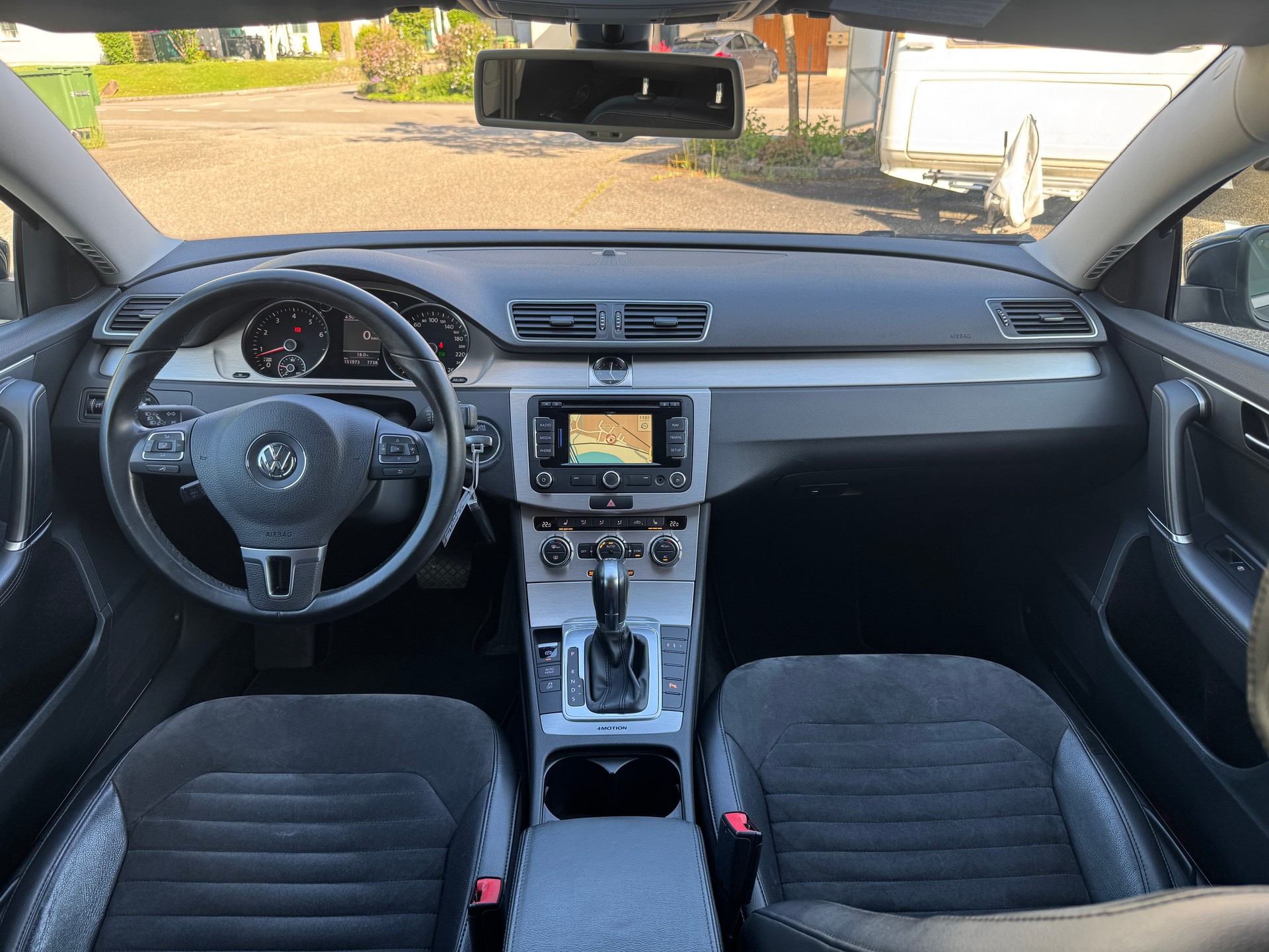 VW Passat Variant 3.6 Highline 4Motion DSG-image-11