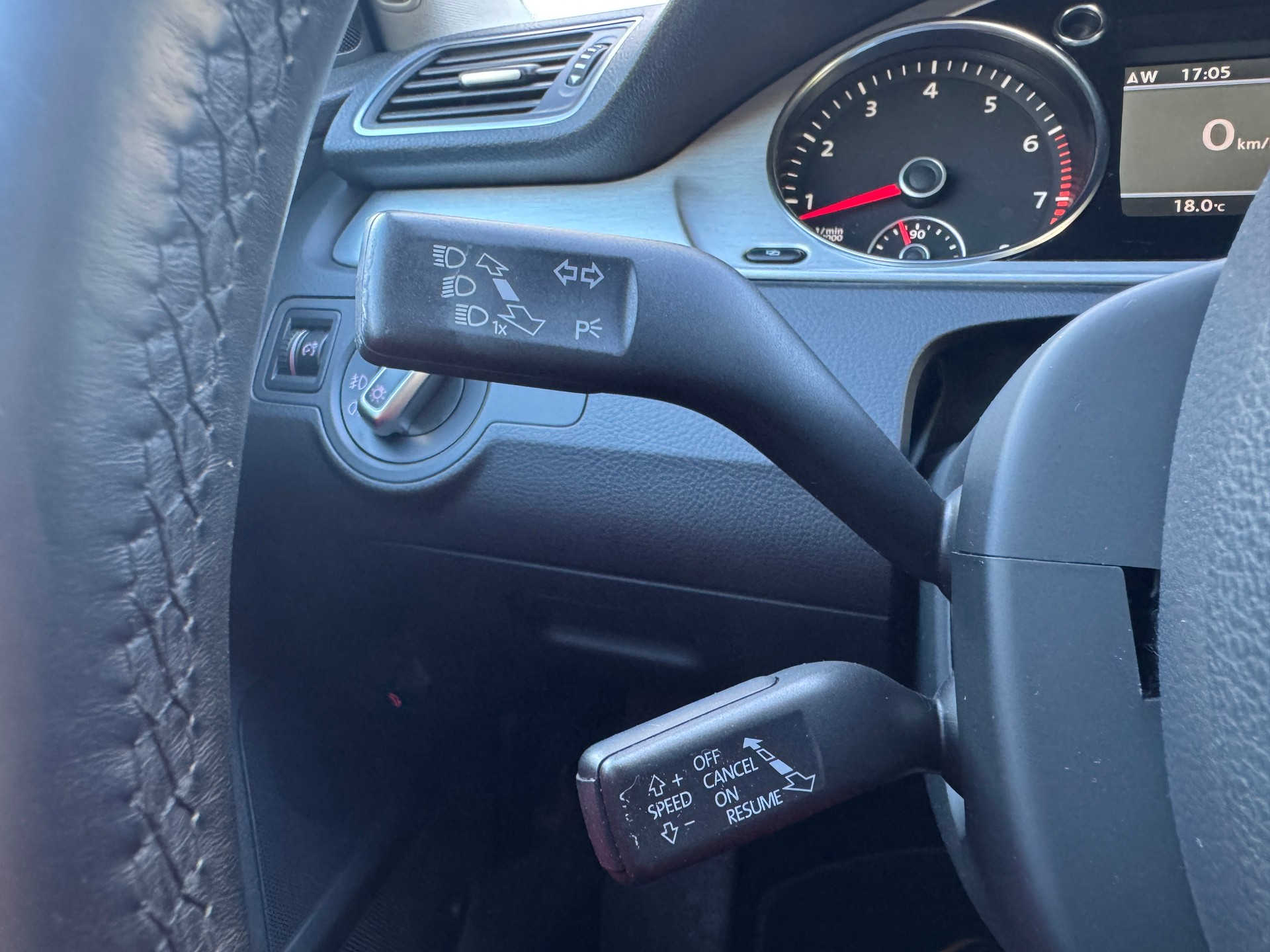 VW Passat Variant 3.6 Highline 4Motion DSG-image-20
