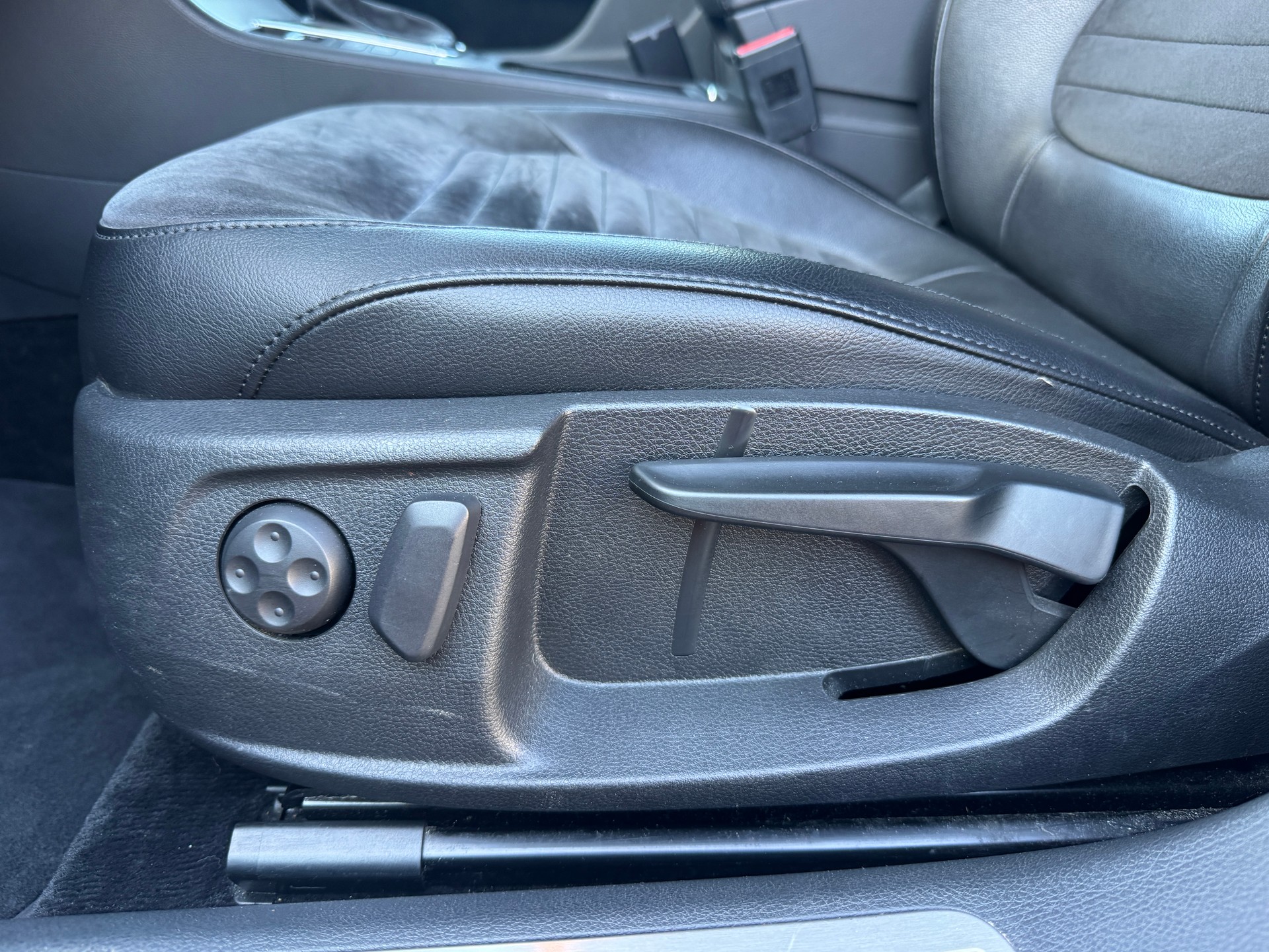 VW Passat Variant 3.6 Highline 4Motion DSG-image-19