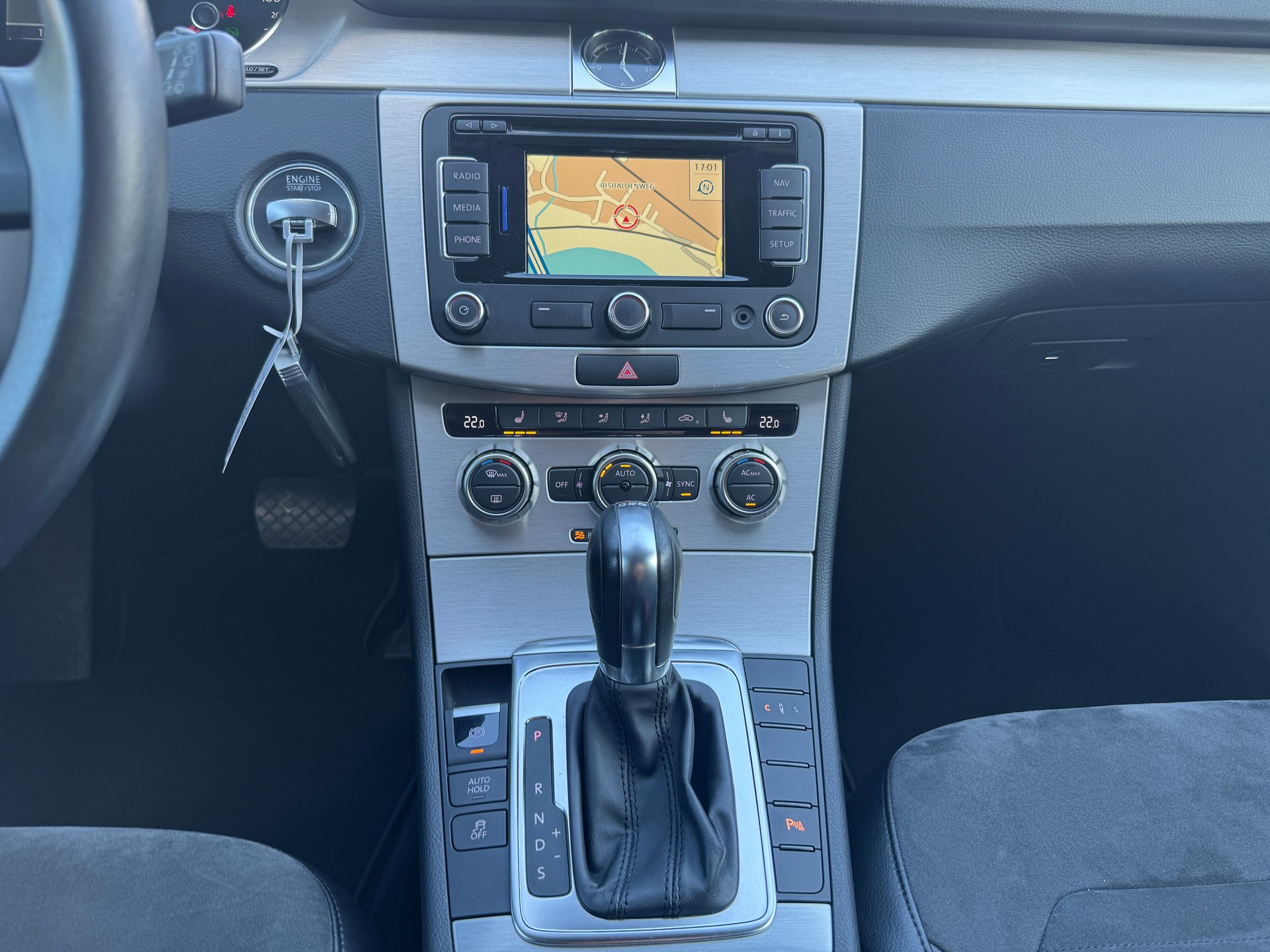 VW Passat Variant 3.6 Highline 4Motion DSG-image-13