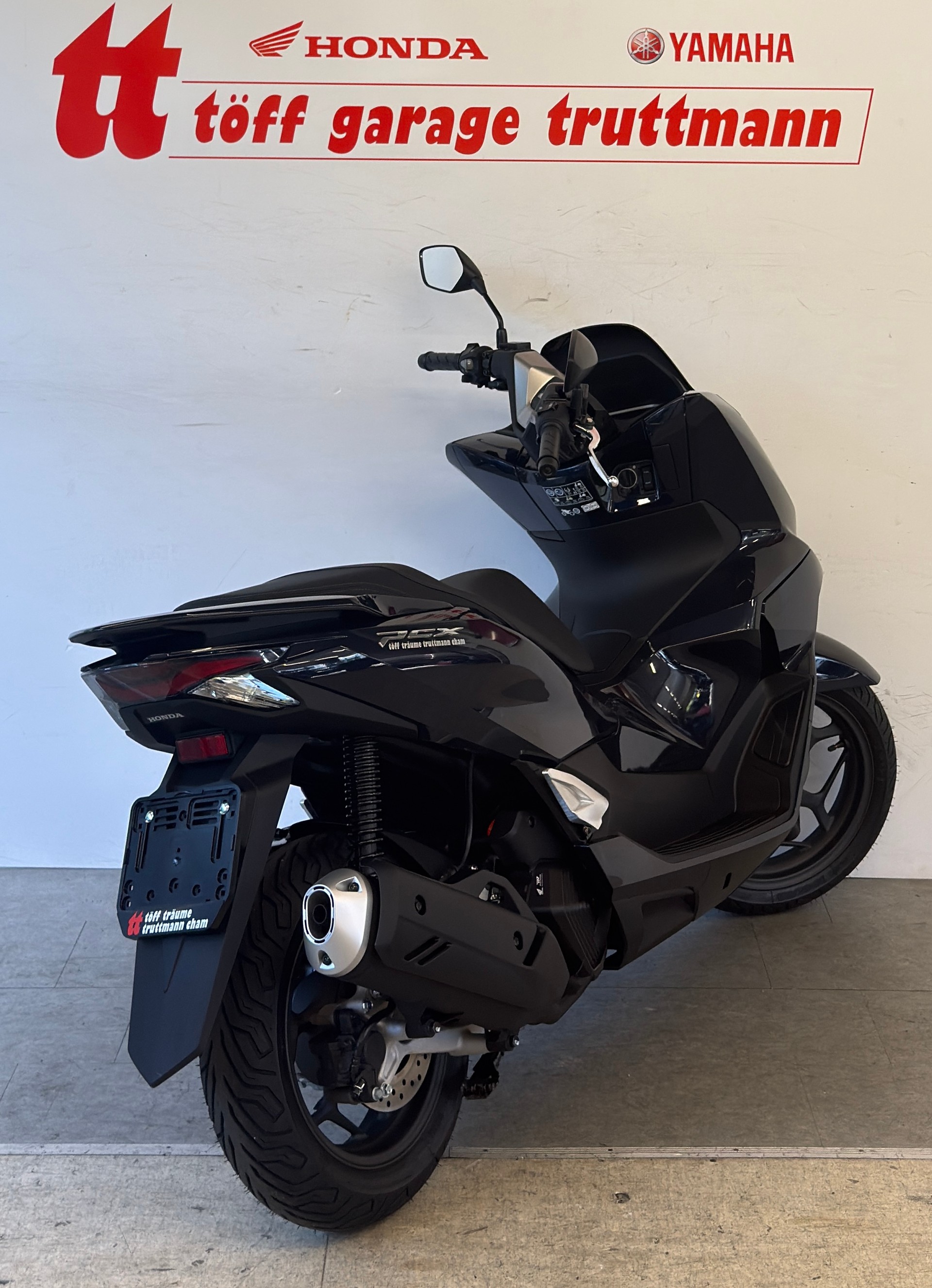 HONDA PCX 125-showroom-element-3