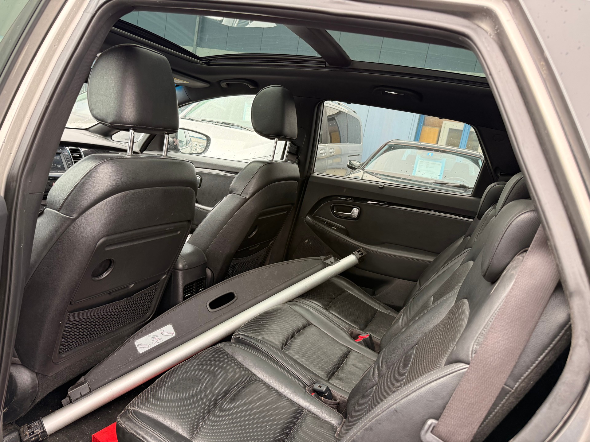KIA Carens 1.7 CRDi Trend-image-8