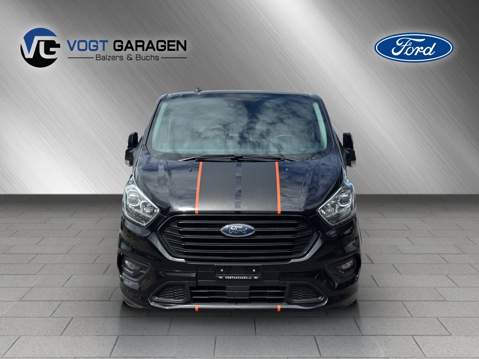 FORD Tourneo Custom Bus 320 L1 2.0 TDCi 185 Sport-showroom-element-1