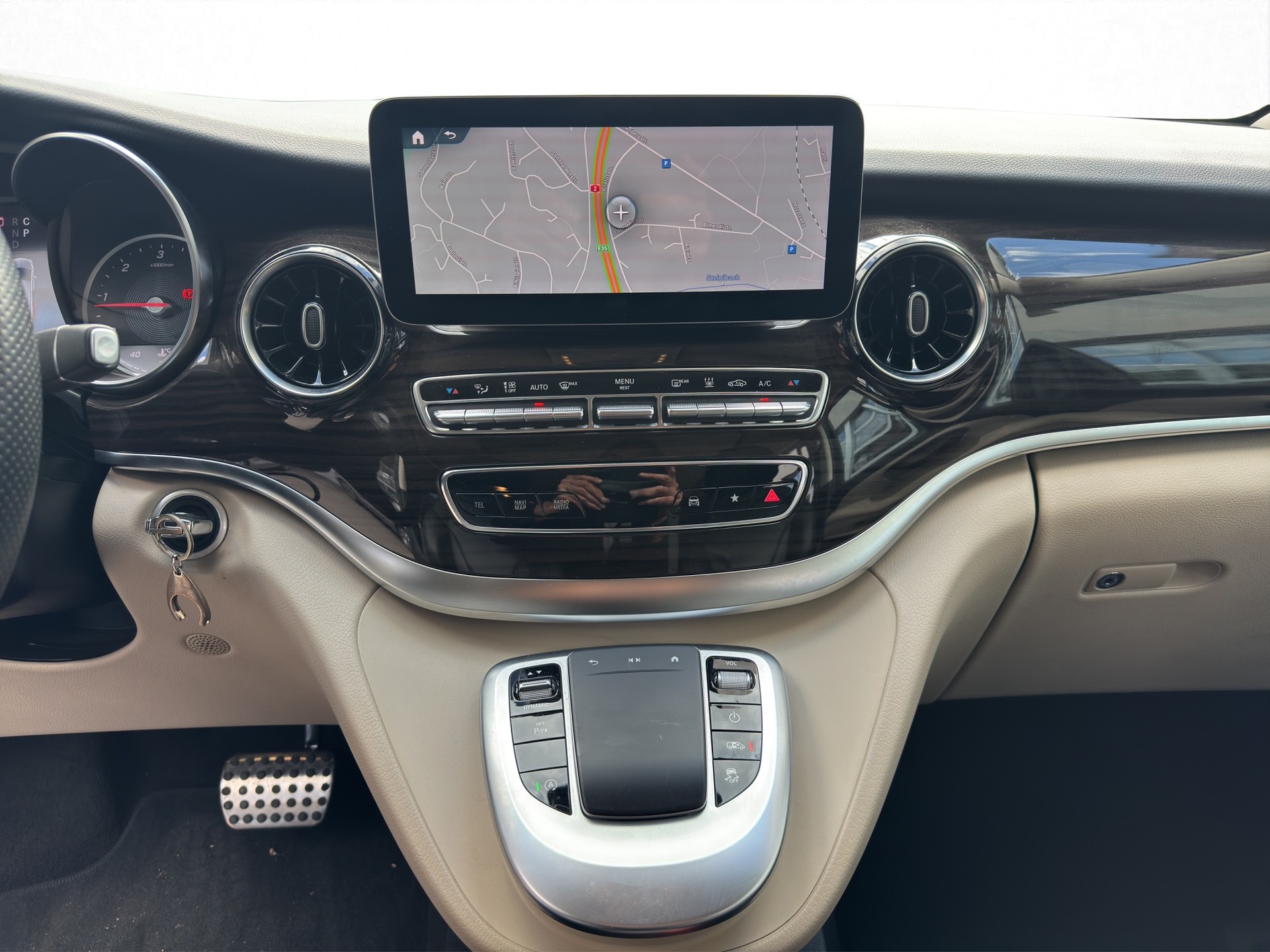 MERCEDES-BENZ Marco Polo 300 d 4M Automat-image-13