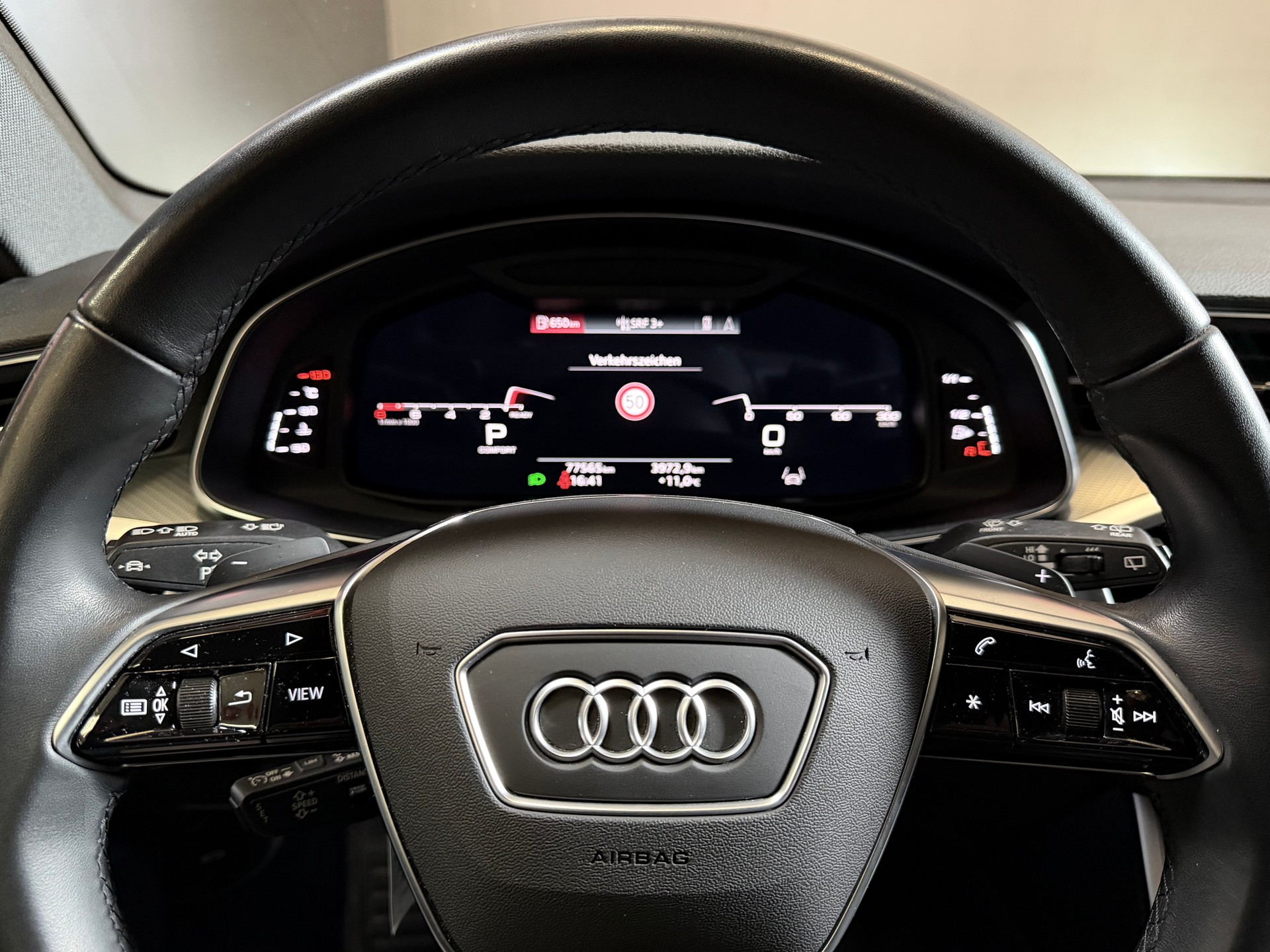 AUDI A6 Avant 45 TFSI Sport S-tronic quattro-image-26