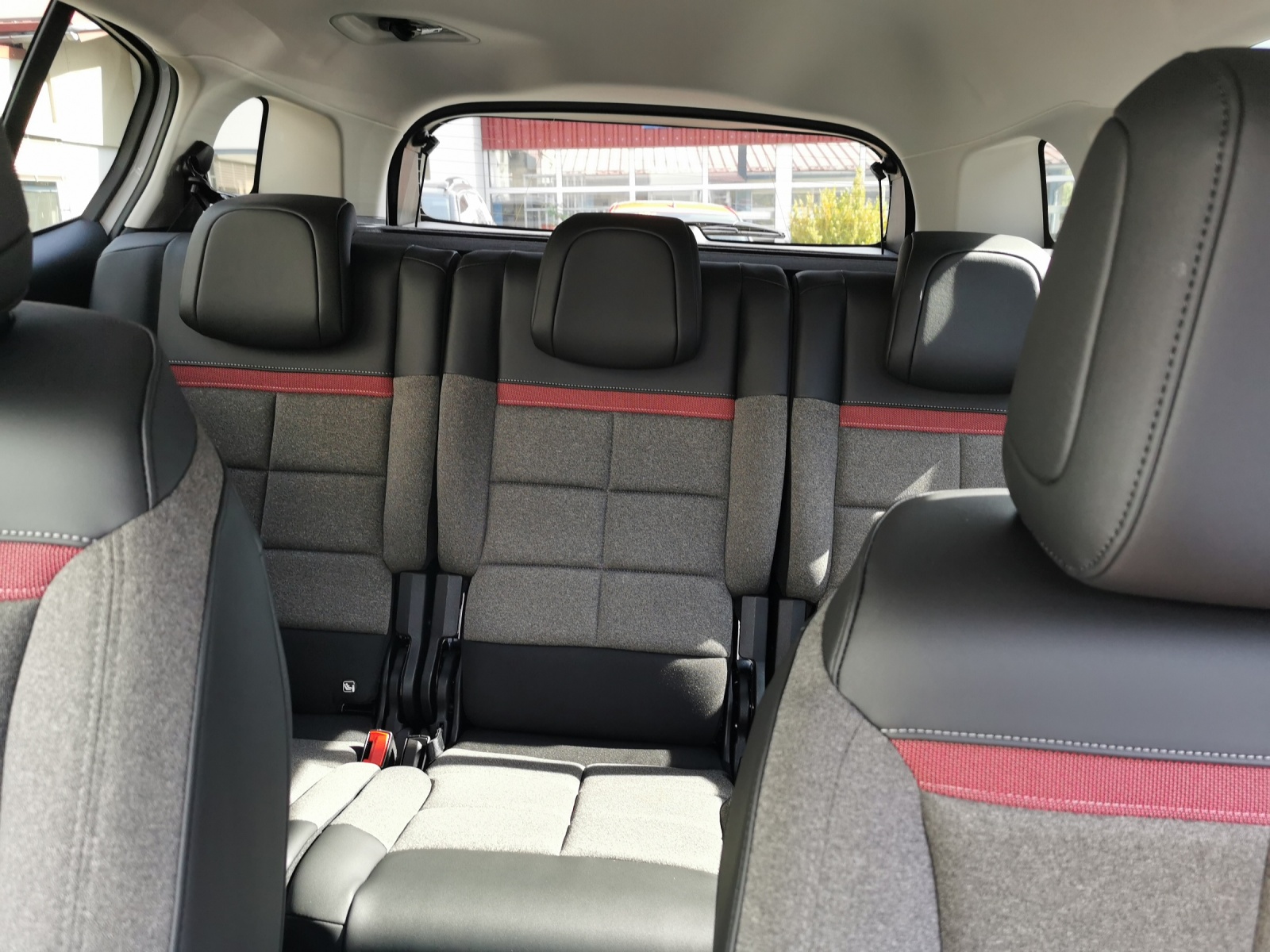 CITROEN C5 Aircross 1.6 PHEV Swiss Edition-image-10