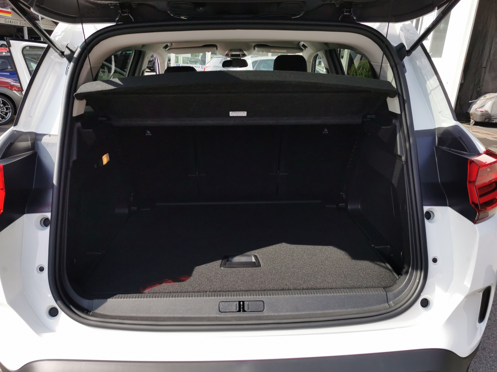 CITROEN C5 Aircross 1.6 PHEV Swiss Edition-image-11