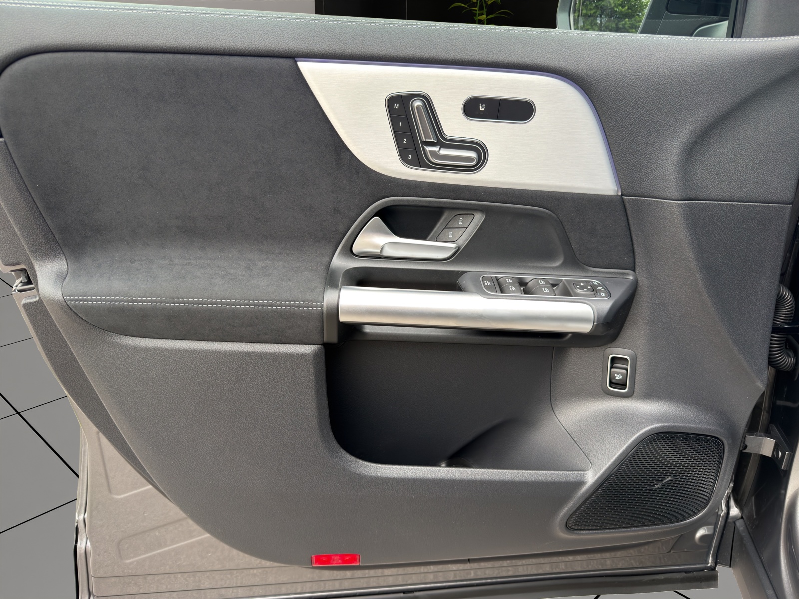 MERCEDES-BENZ GLA 200 Night Star 7G-DCT-image-6