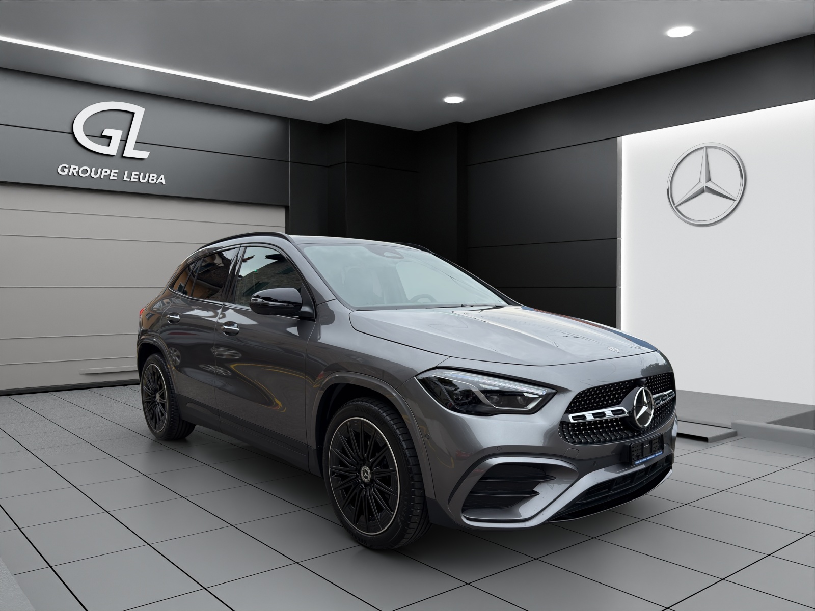 MERCEDES-BENZ GLA 200 Night Star 7G-DCT
