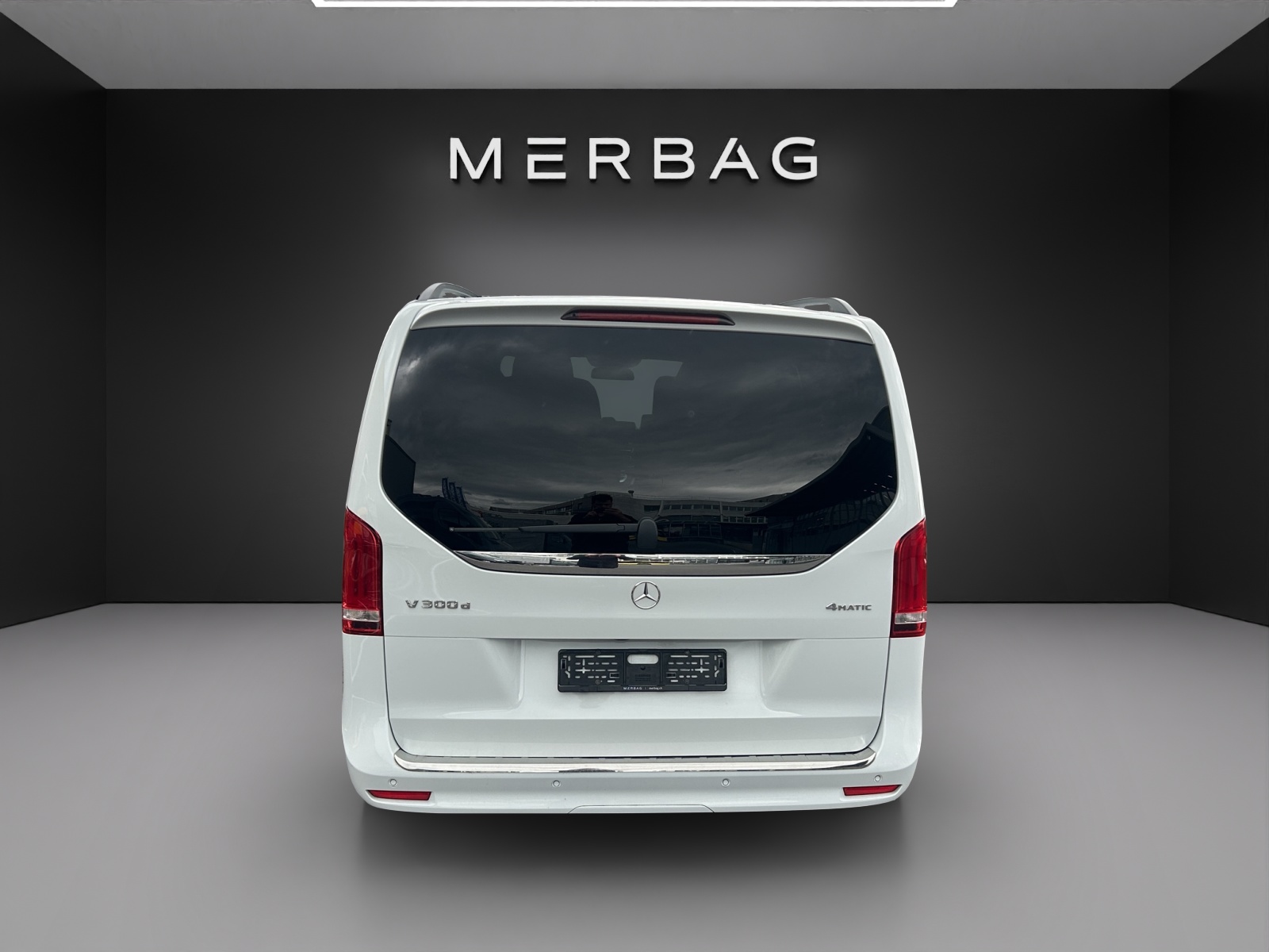 MERCEDES-BENZ V 300 d lang Avantgarde 4Matic 9G-Tronic-image-5