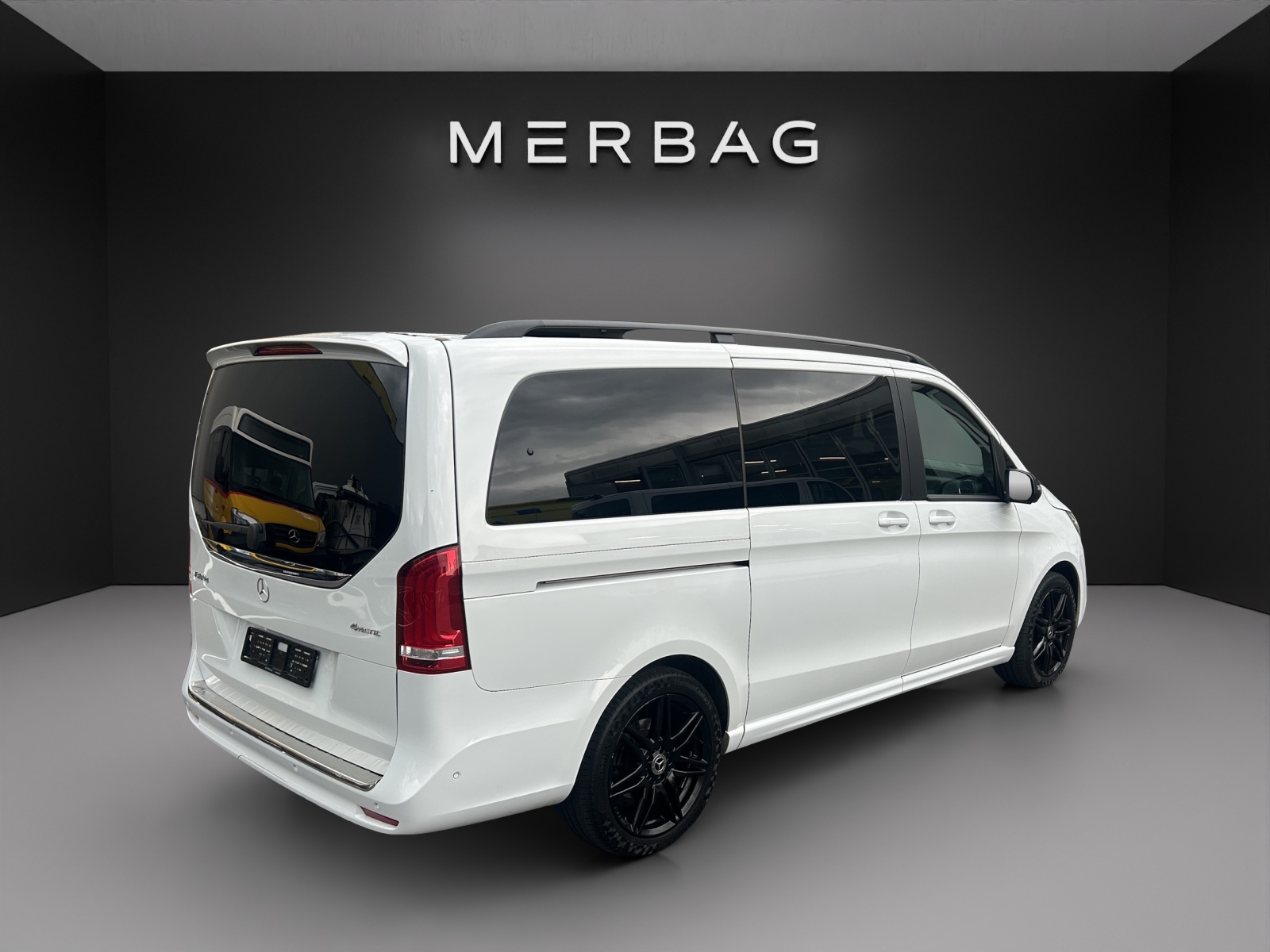 MERCEDES-BENZ V 300 d lang Avantgarde 4Matic 9G-Tronic-image-6