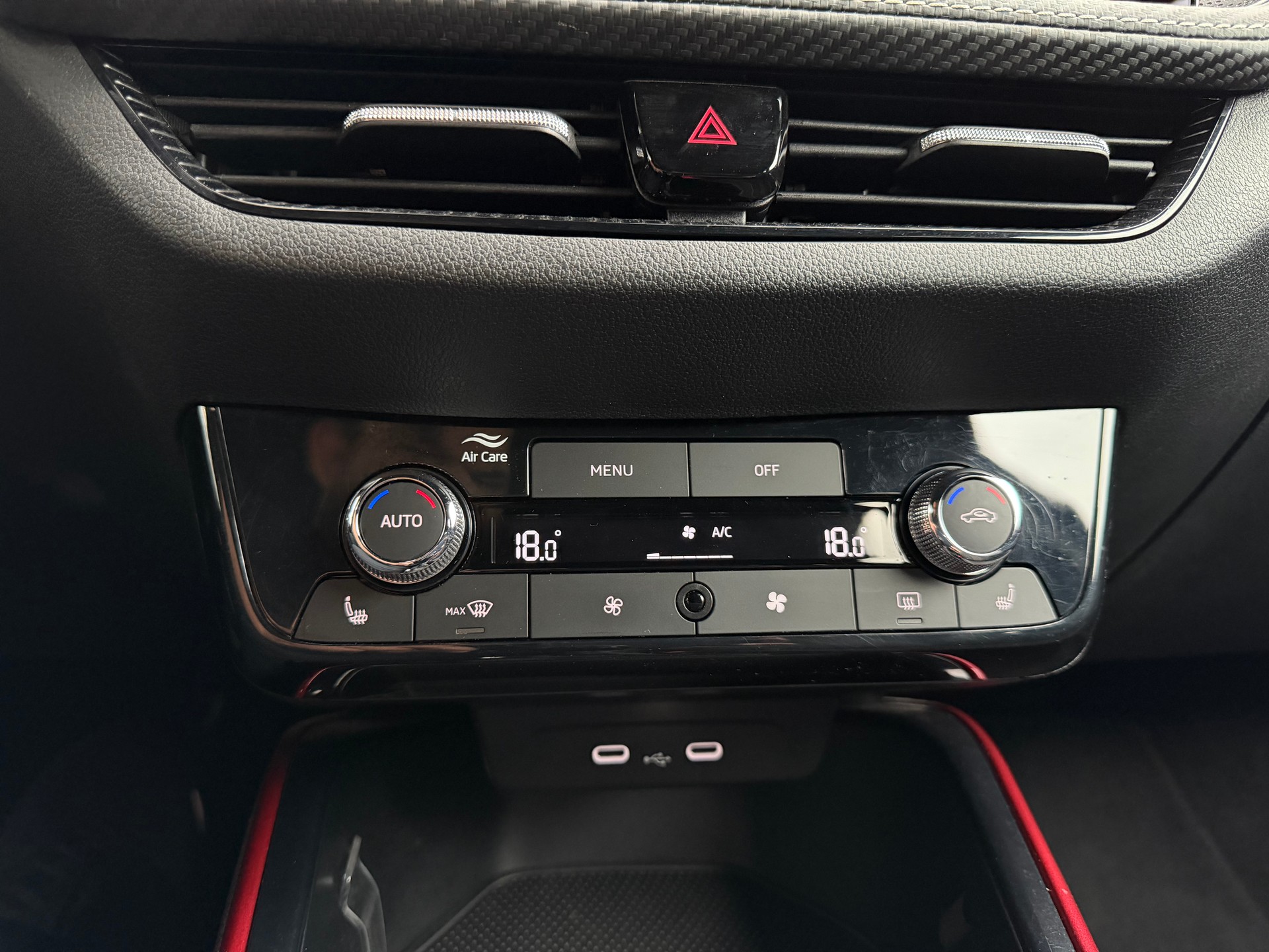 SKODA Fabia 1.5 TSI Monte Carlo DSG-image-21