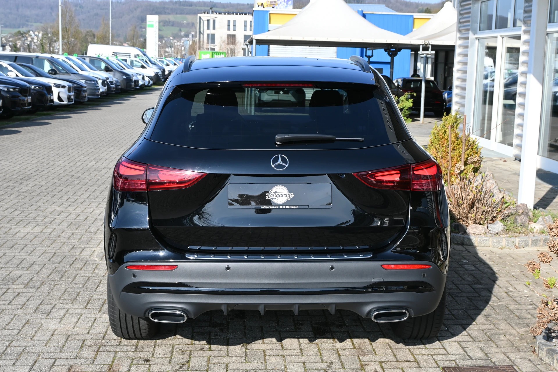 MERCEDES-BENZ GLA 200 AMG Line 7G-DCT + Facelift Modell-image-3