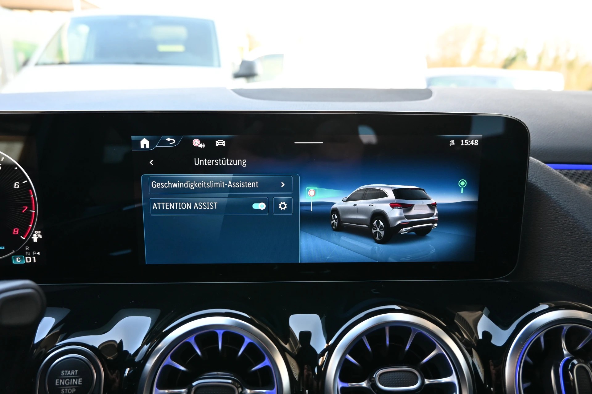 MERCEDES-BENZ GLA 200 AMG Line 7G-DCT + Facelift Modell-image-22
