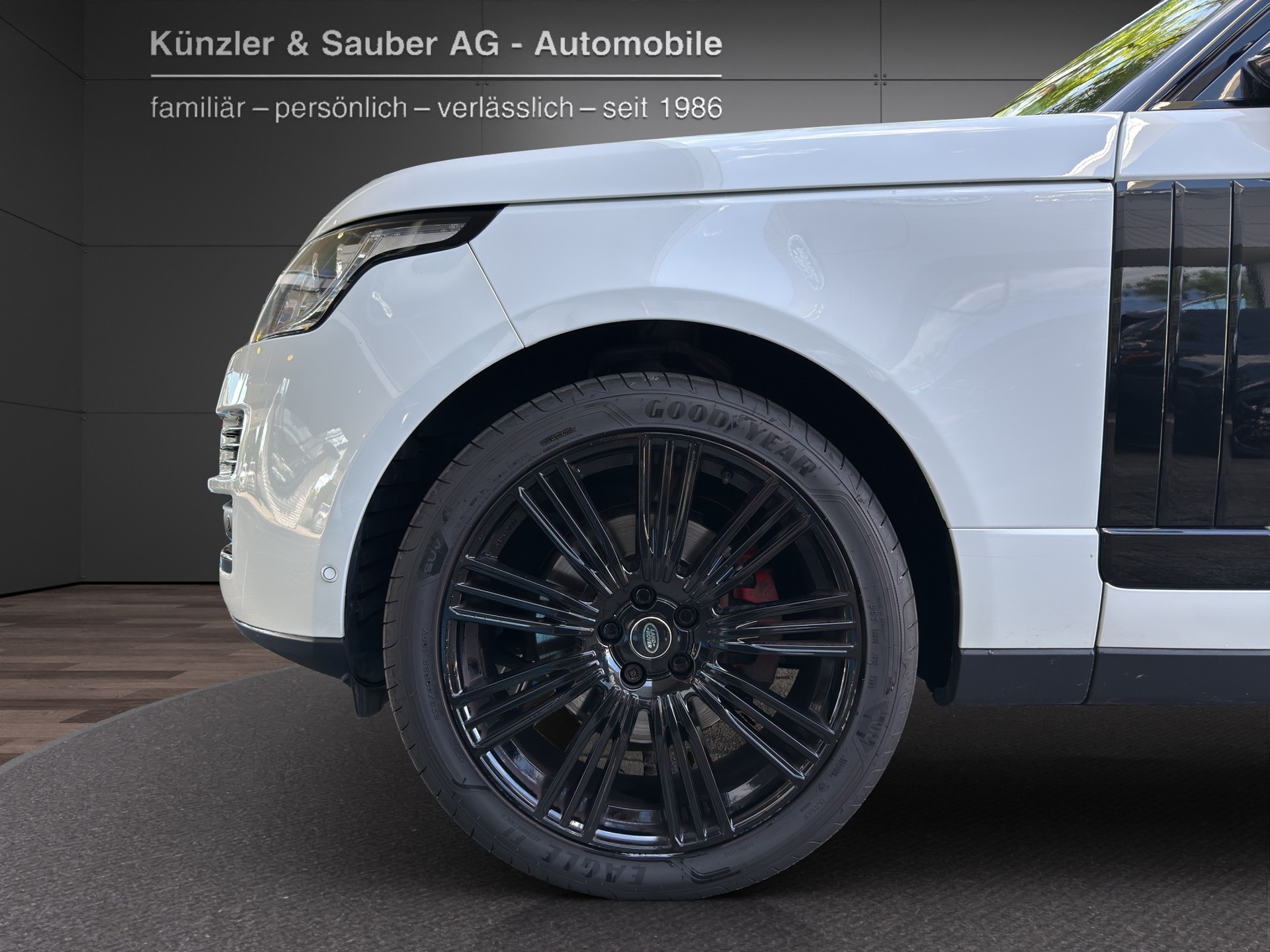 LAND ROVER Range Rover 3.0 TDV6 Vogue Automatic-image-2