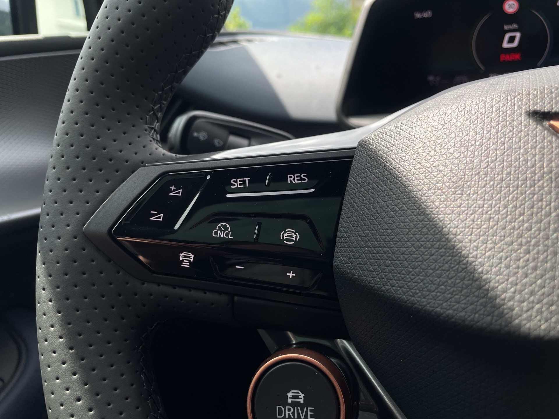CUPRA Tavascan Type 9 77 kWh Adrenaline Prime Edition-image-29