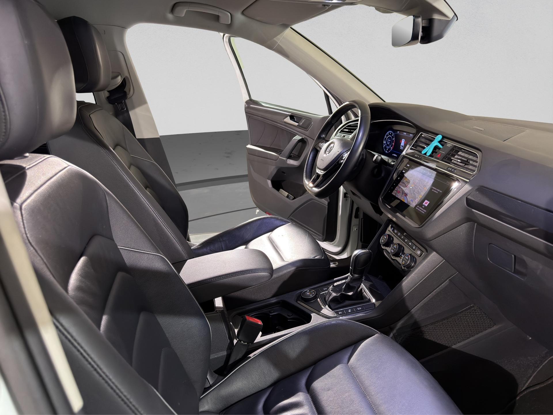 VW Tiguan Allspace 2.0TSI Highline 4Motion DSG-image-16
