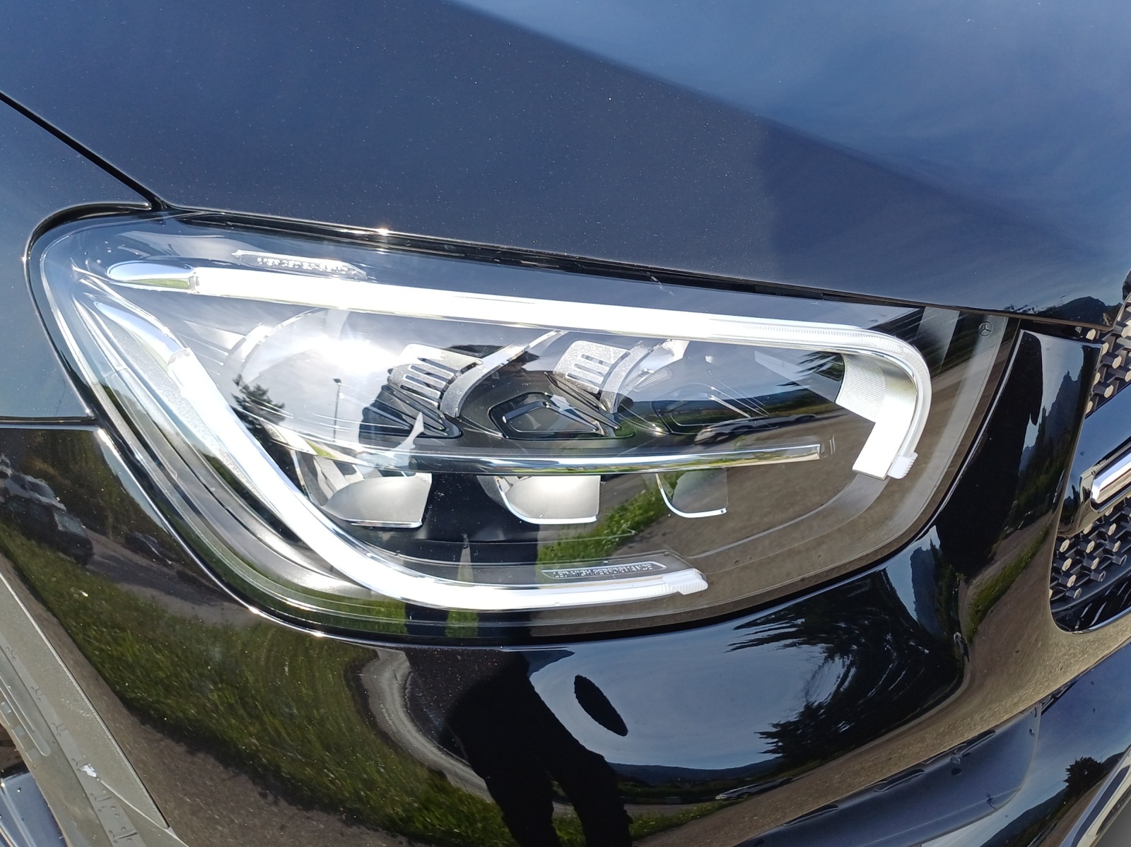 MERCEDES-BENZ GLC 200 AMG Line 4Matic 9G-Tronic-image-13