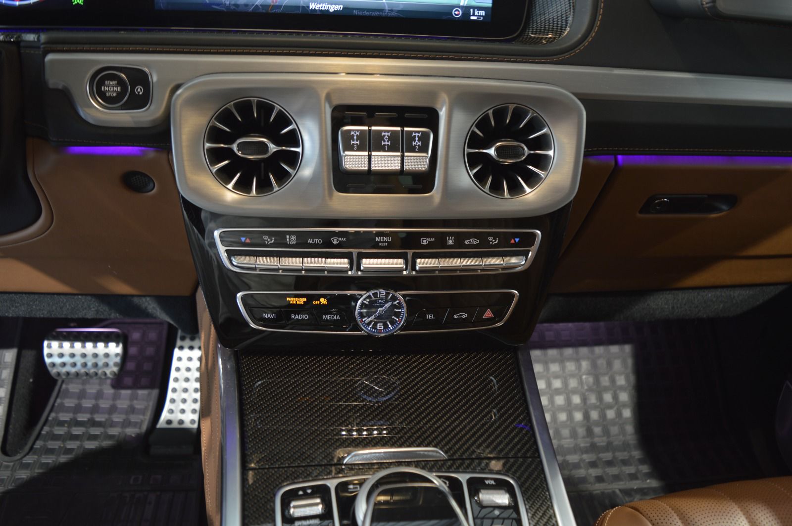 MERCEDES-BENZ G 63 AMG-image-17