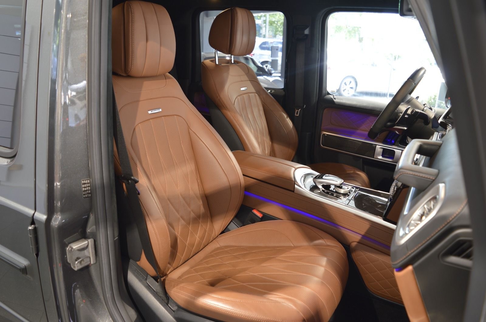 MERCEDES-BENZ G 63 AMG-image-15