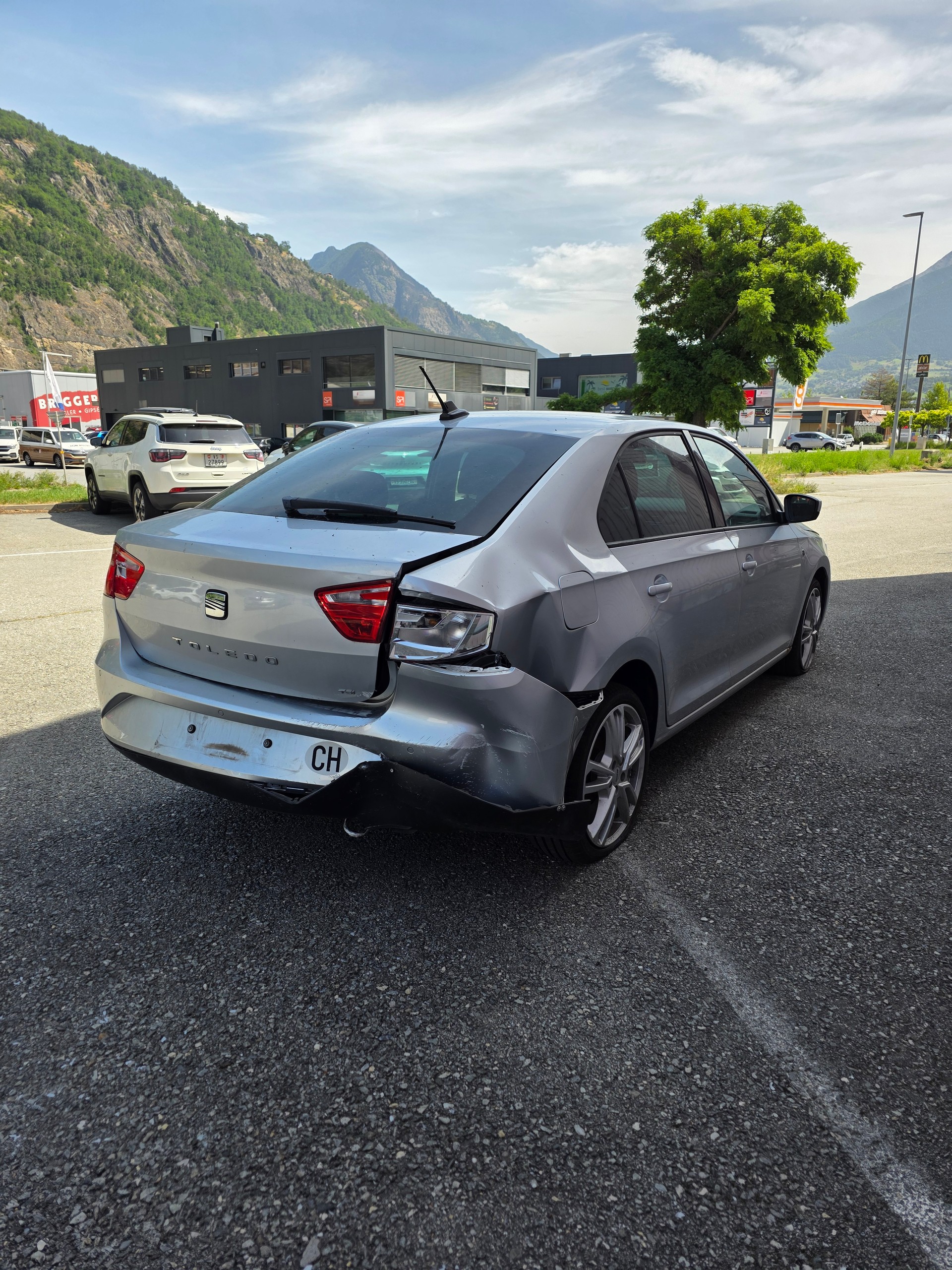 SEAT Toledo 1.4 TSI Reference DSG-image-7