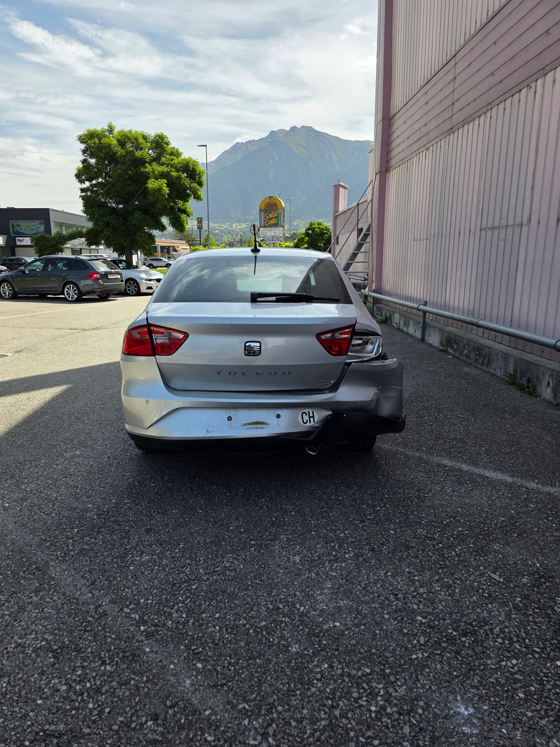 SEAT Toledo 1.4 TSI Reference DSG-image-6