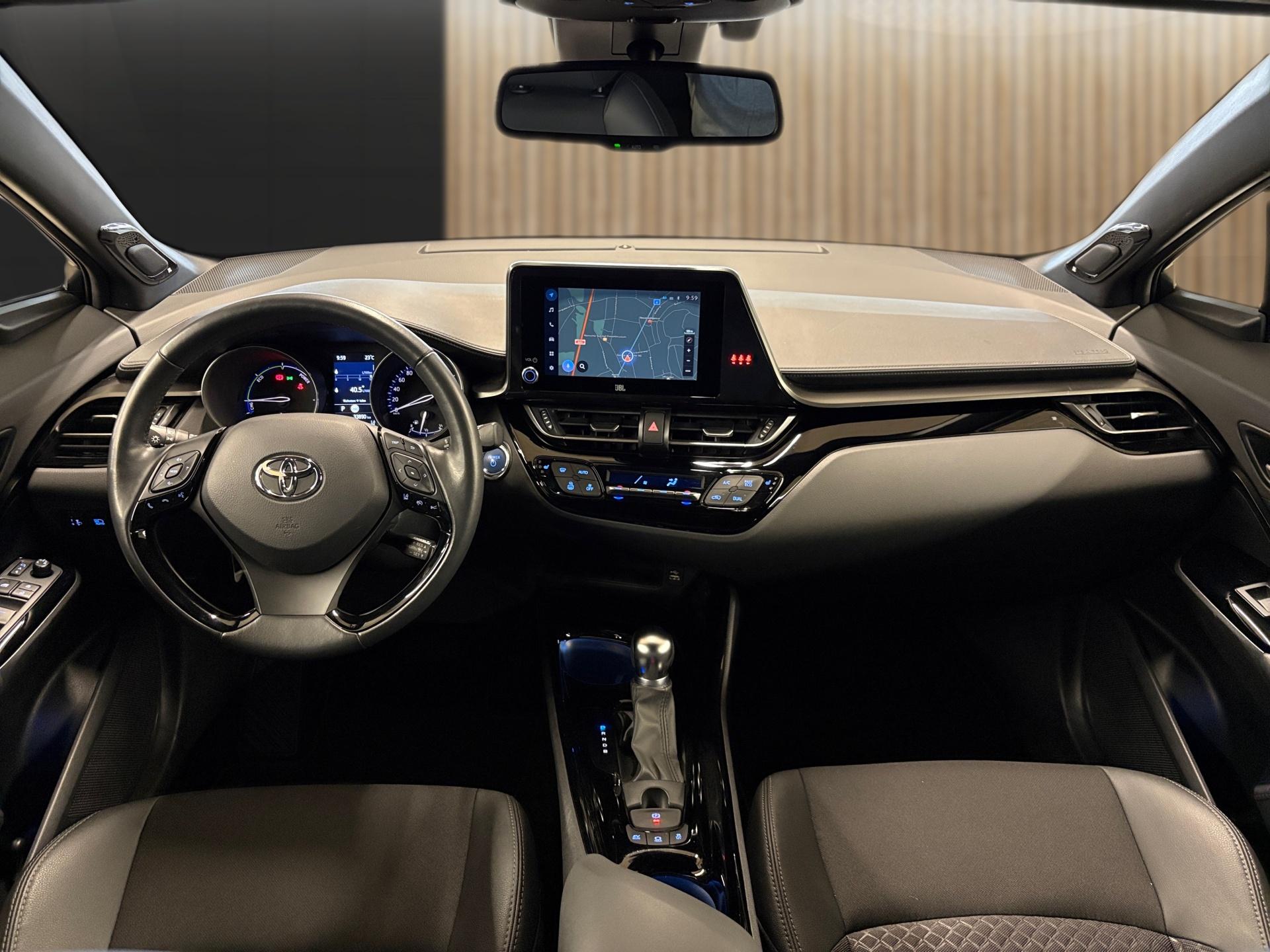 TOYOTA C-HR 1.8 HSD CVT Trend-image-13