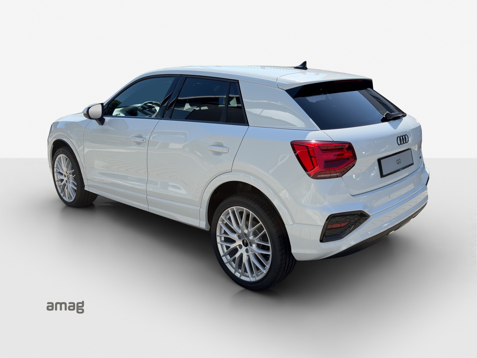 AUDI Q2 35 TDI advanced quattro S-tronic-image-2