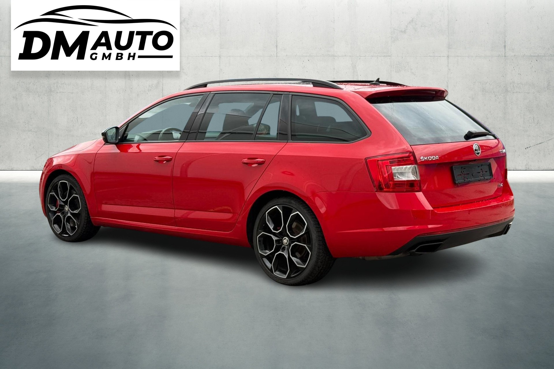 SKODA Octavia Combi 2.0 TSI RS 230 DSG-image-2