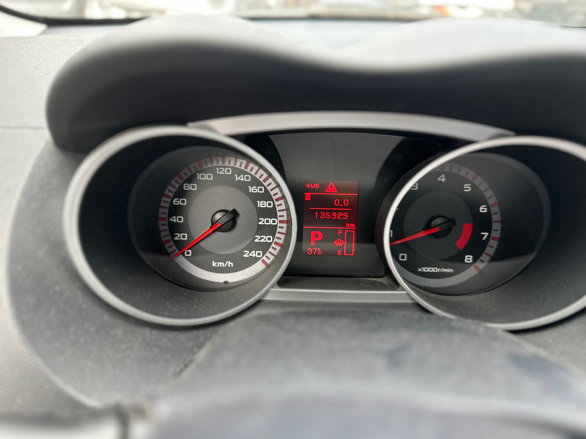 MITSUBISHI Outlander 2.4 Instyle 4WD CVT-image-12